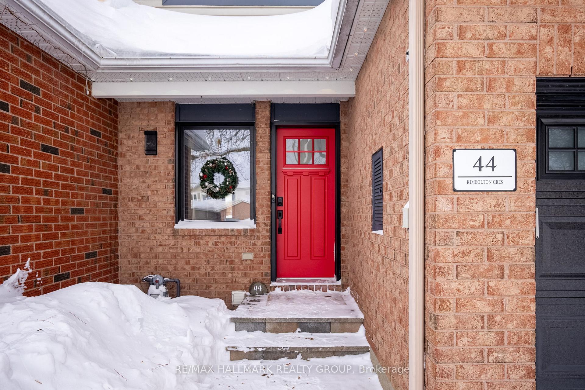 Photo 4 of 44 Kimbolton Crescent, Ottawa, Kanata - Morgan's Grant/South March — HOMEH