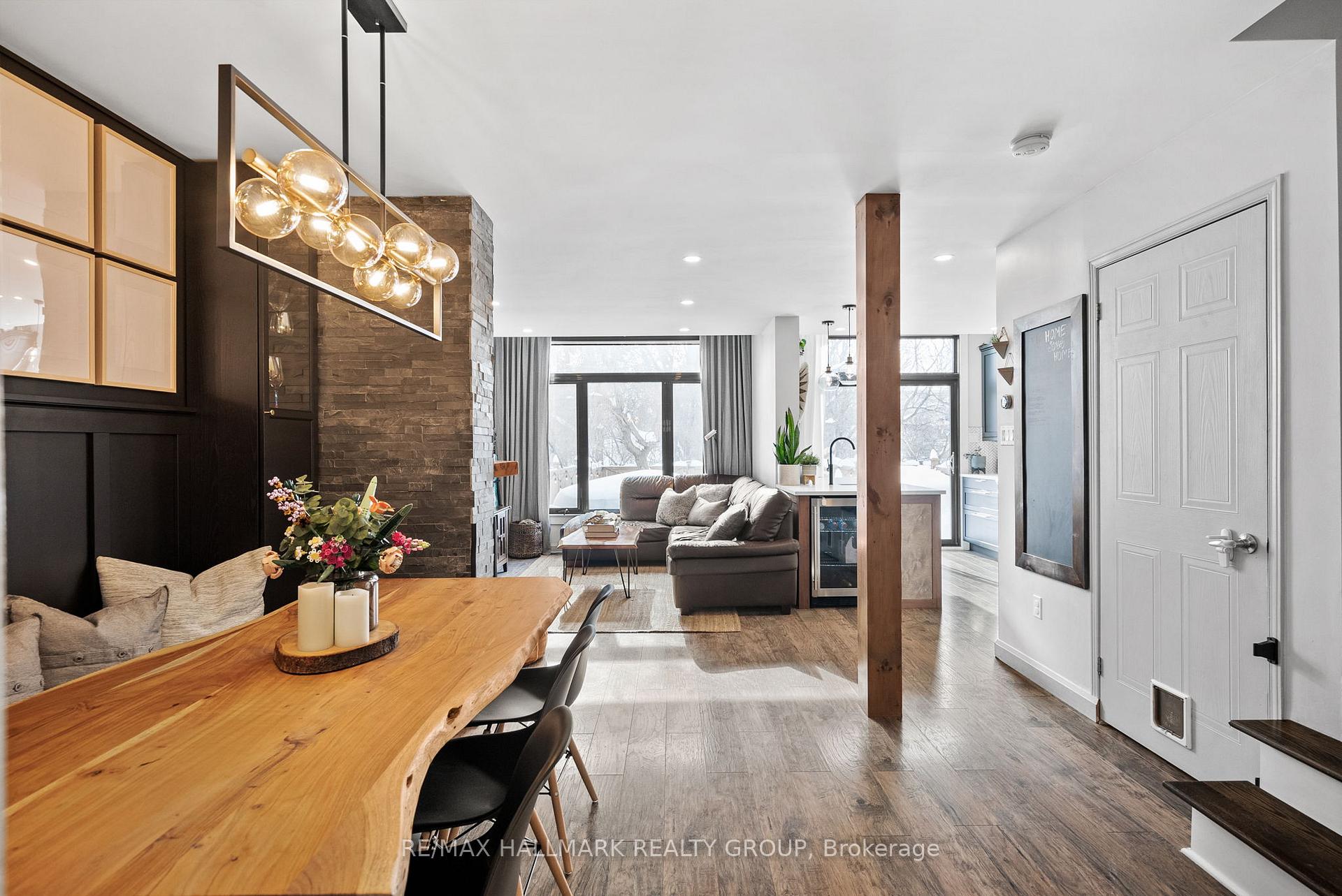 Photo 8 of 44 Kimbolton Crescent, Ottawa, Kanata - Morgan's Grant/South March — HOMEH