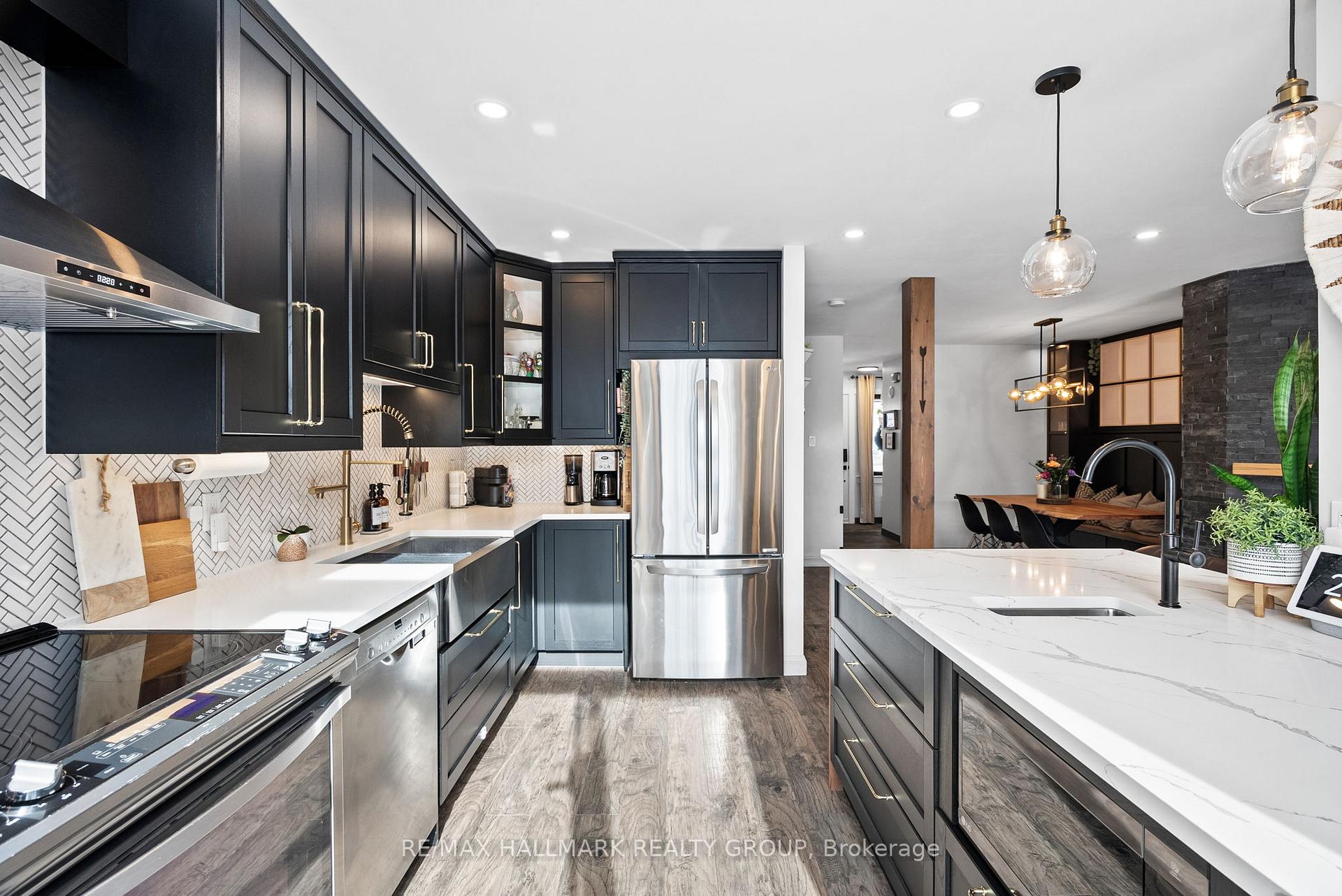 Photo 19 of 44 Kimbolton Crescent, Ottawa, Kanata - Morgan's Grant/South March — HOMEH