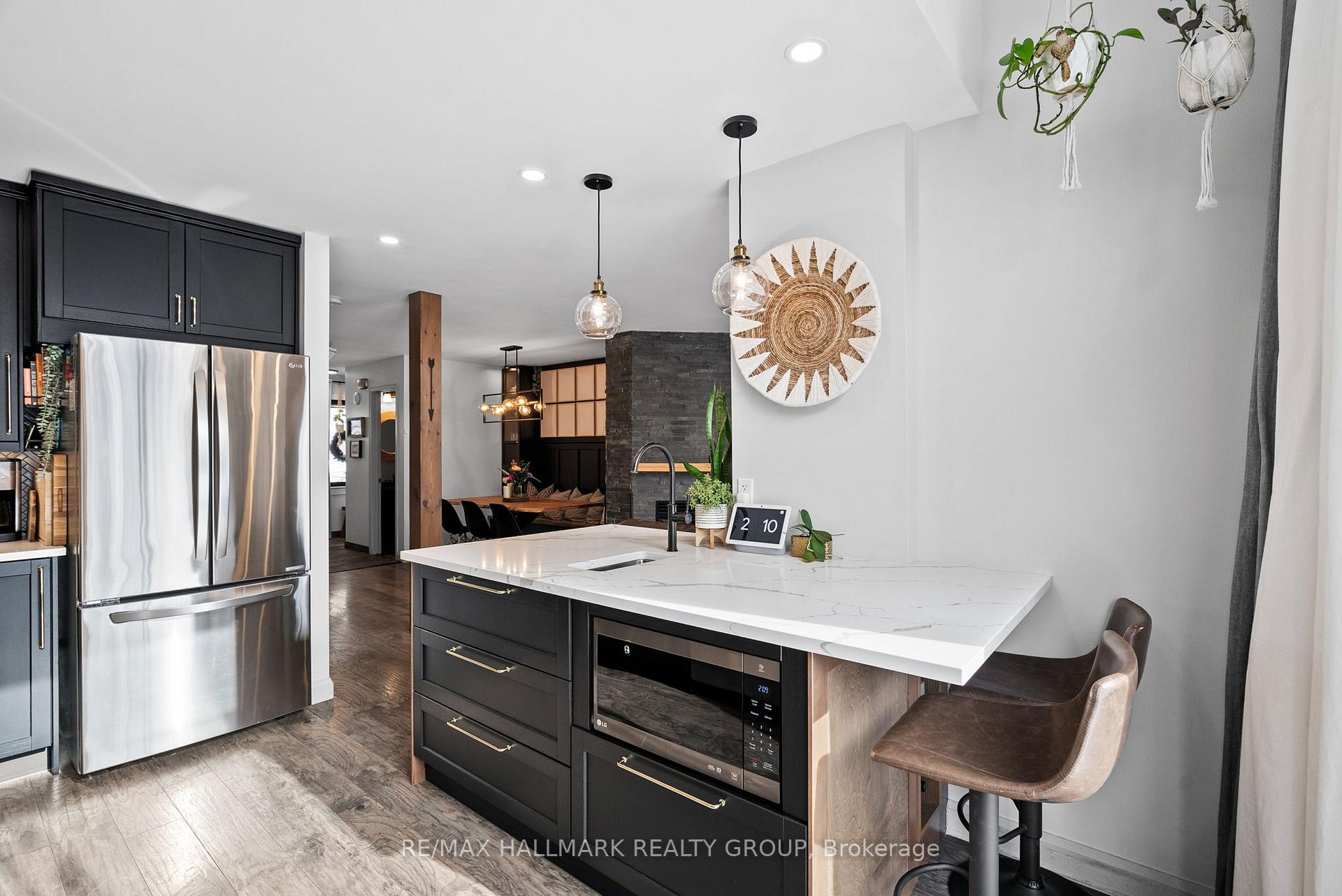 Photo 20 of 44 Kimbolton Crescent, Ottawa, Kanata - Morgan's Grant/South March — HOMEH