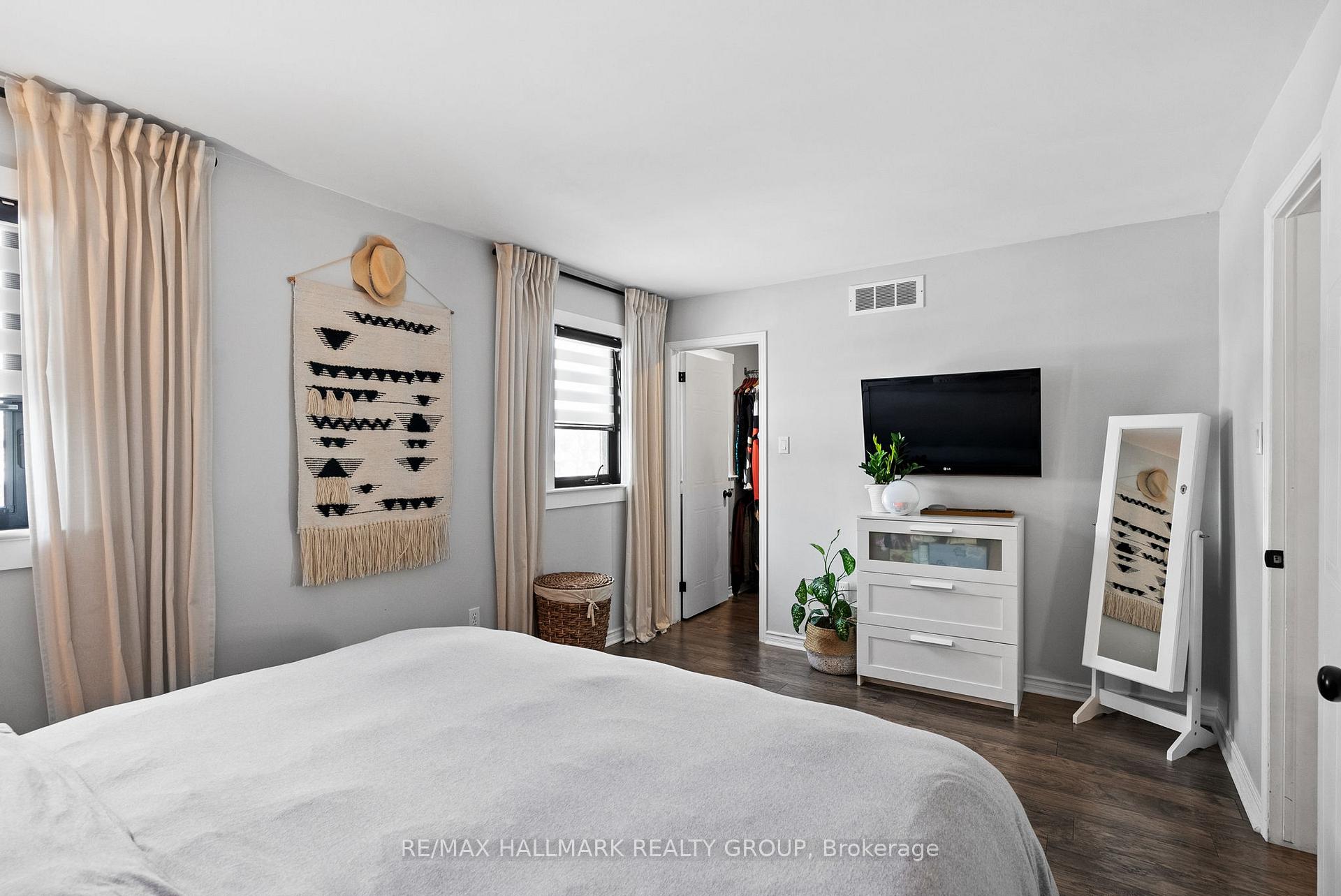 Photo 25 of 44 Kimbolton Crescent, Ottawa, Kanata - Morgan's Grant/South March — HOMEH
