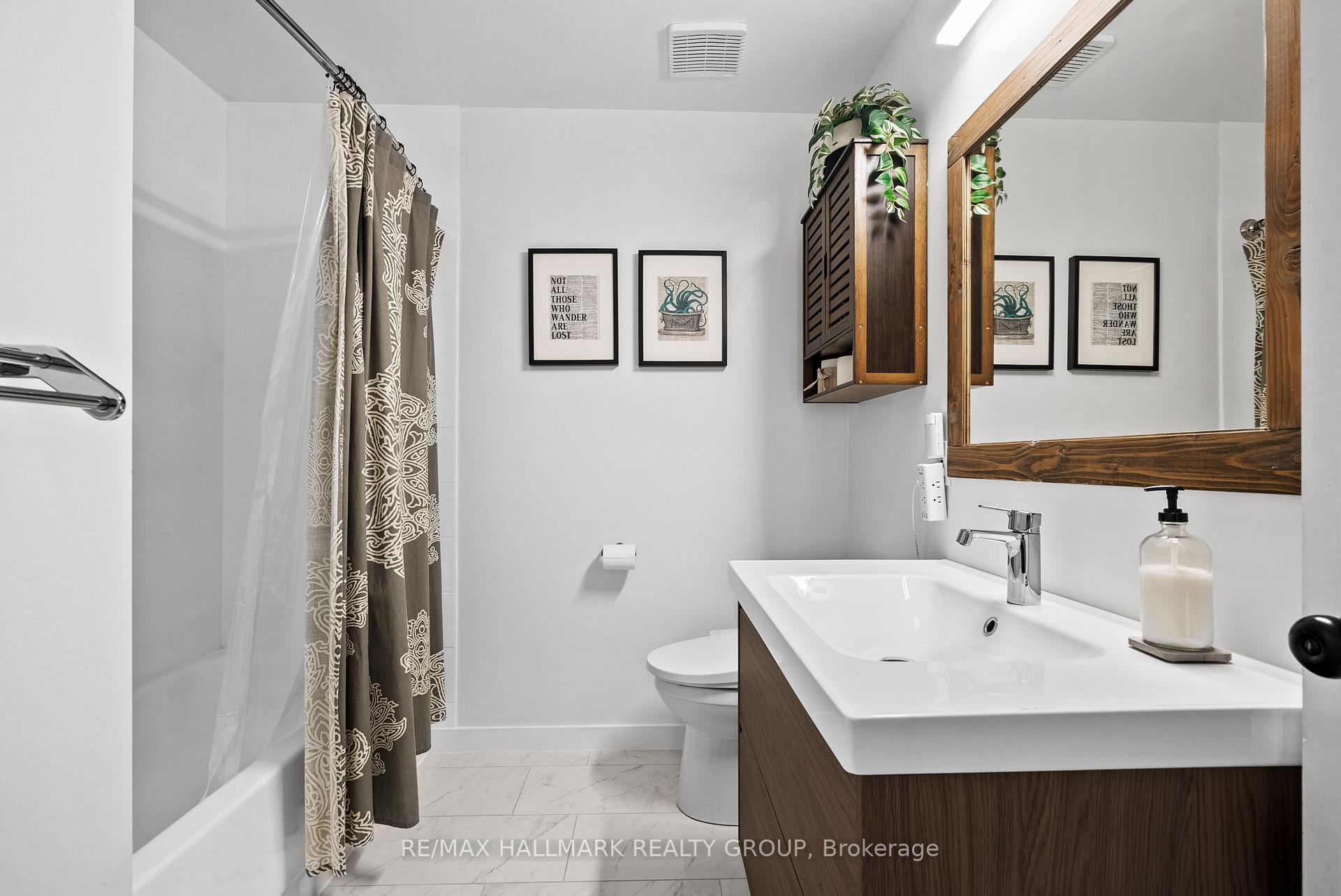 Photo 27 of 44 Kimbolton Crescent, Ottawa, Kanata - Morgan's Grant/South March — HOMEH