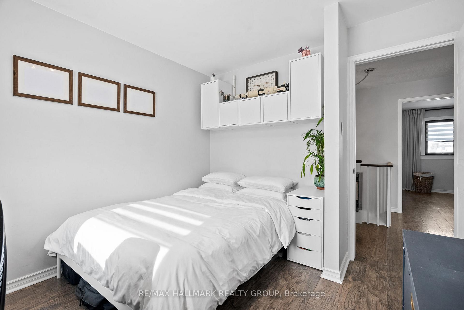 Photo 30 of 44 Kimbolton Crescent, Ottawa, Kanata - Morgan's Grant/South March — HOMEH