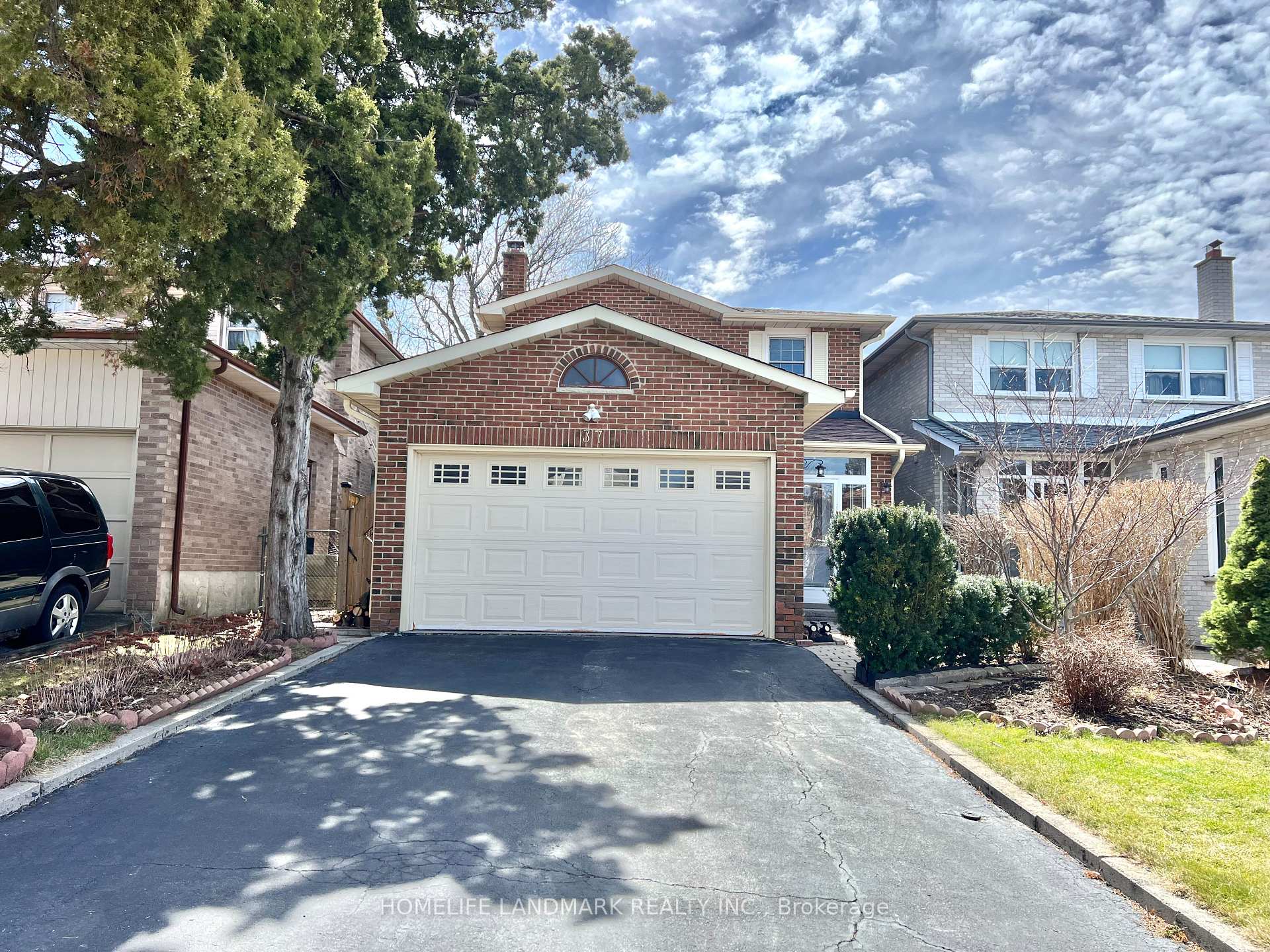 Photo 1 of 37 Stargell Crescent, Markham, Raymerville — HOMEH