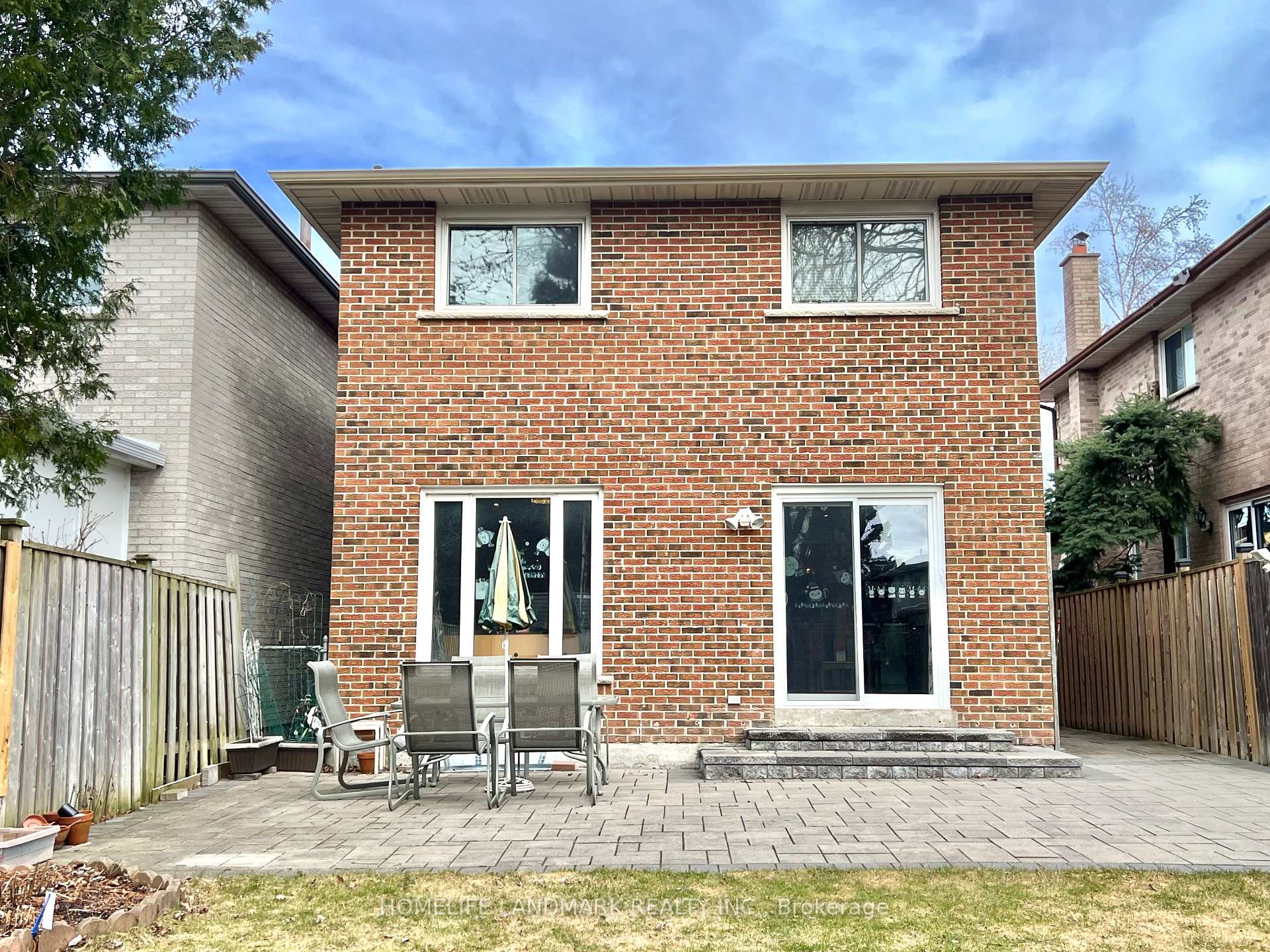 Photo 15 of 37 Stargell Crescent, Markham, Raymerville — HOMEH