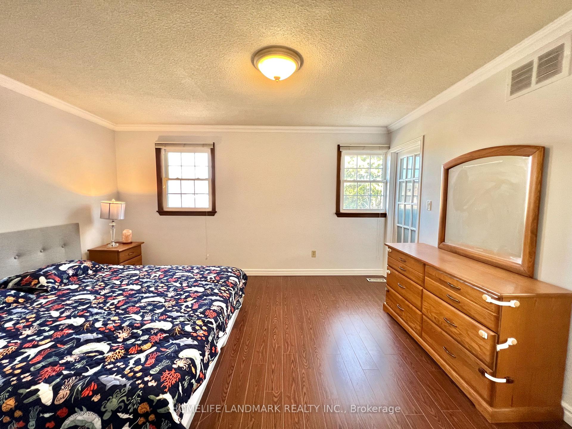 Photo 17 of 37 Stargell Crescent, Markham, Raymerville — HOMEH
