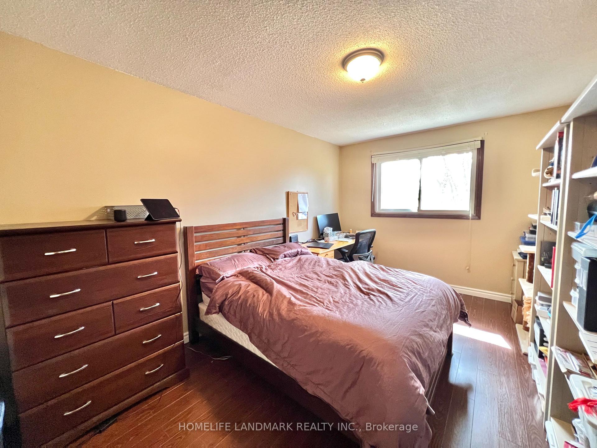 Photo 20 of 37 Stargell Crescent, Markham, Raymerville — HOMEH