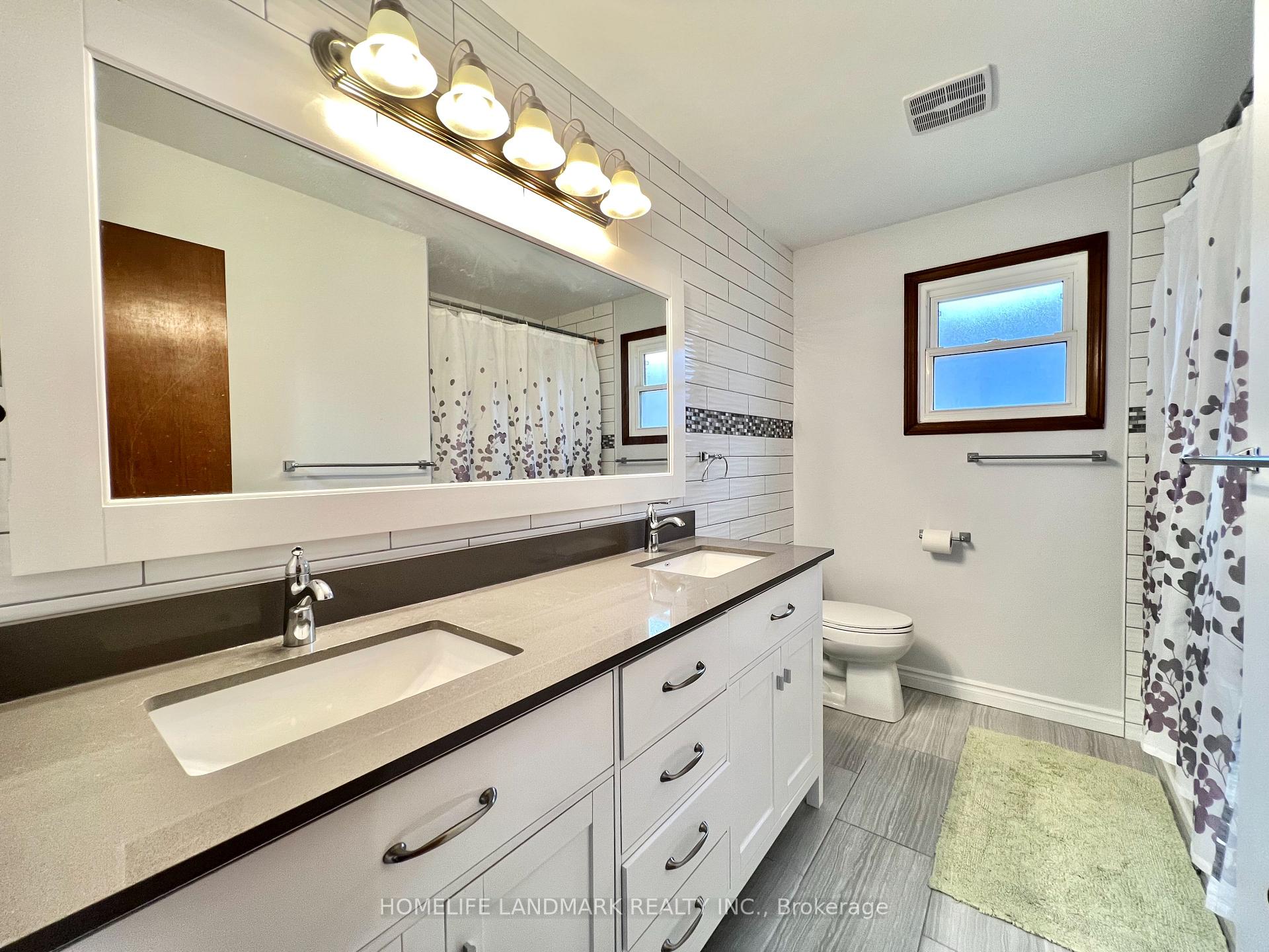 Photo 21 of 37 Stargell Crescent, Markham, Raymerville — HOMEH