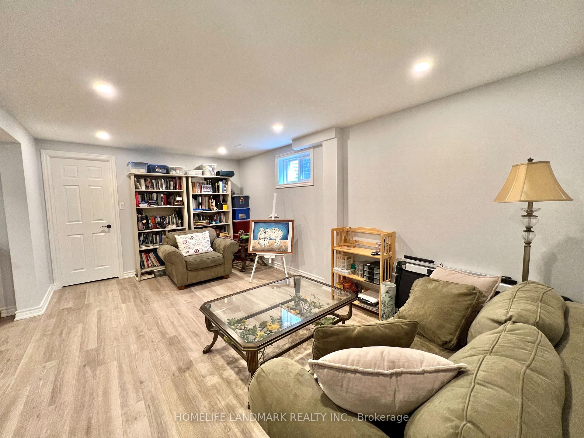 Photo 24 of 37 Stargell Crescent, Markham, Raymerville — HOMEH