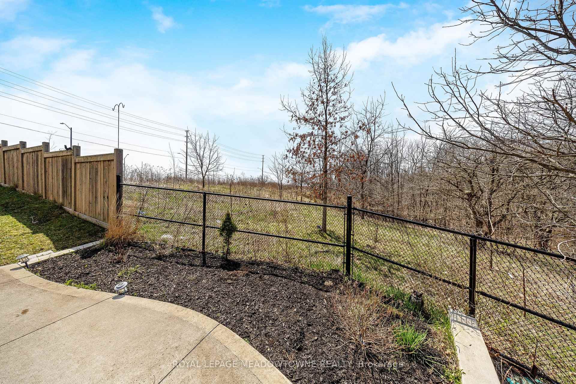 Photo 47 of 307 Yates Drive, Milton, Coates — HOMEH