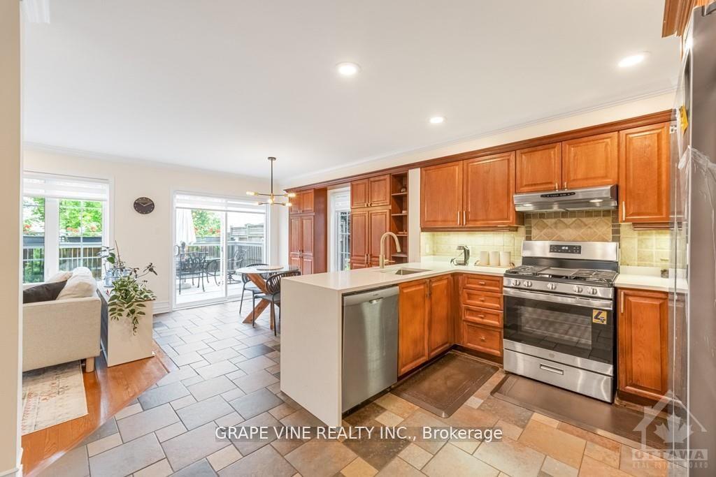 Photo 7 of 109 Shirley'S Brook Drive, Ottawa, Kanata - Morgan's Grant/South March — HOMEH