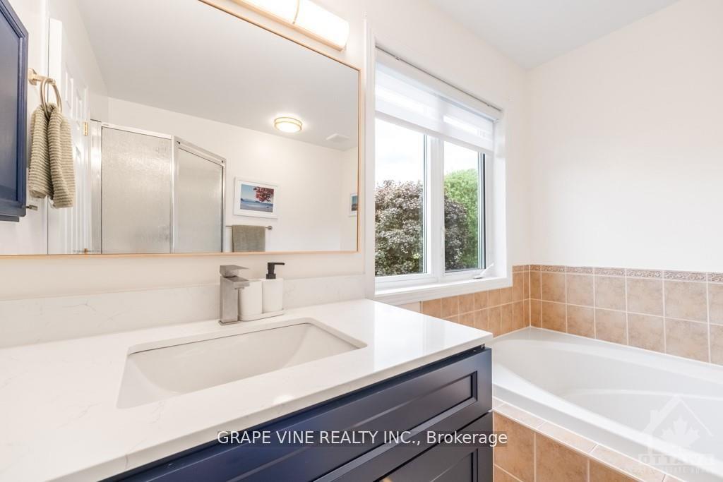 Photo 18 of 109 Shirley'S Brook Drive, Ottawa, Kanata - Morgan's Grant/South March — HOMEH