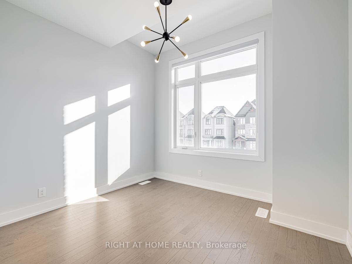 Photo 14 of 12 York Downs Boulevard, Markham, Angus Glen — HOMEH