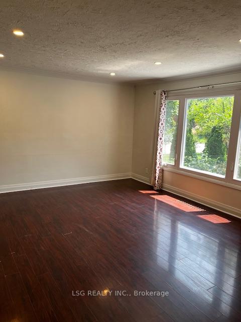 Photo 2 of Unit Upper, 110 Woodward Avenue, Markham, Grandview — HOMEH