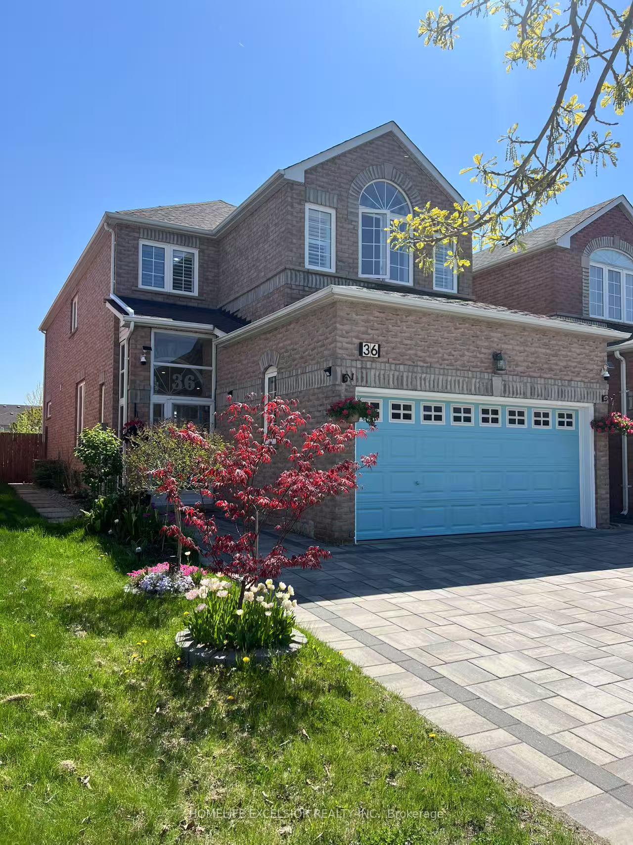 Photo 2 of 36 Cashmere Crescent, Markham, Milliken Mills East — HOMEH