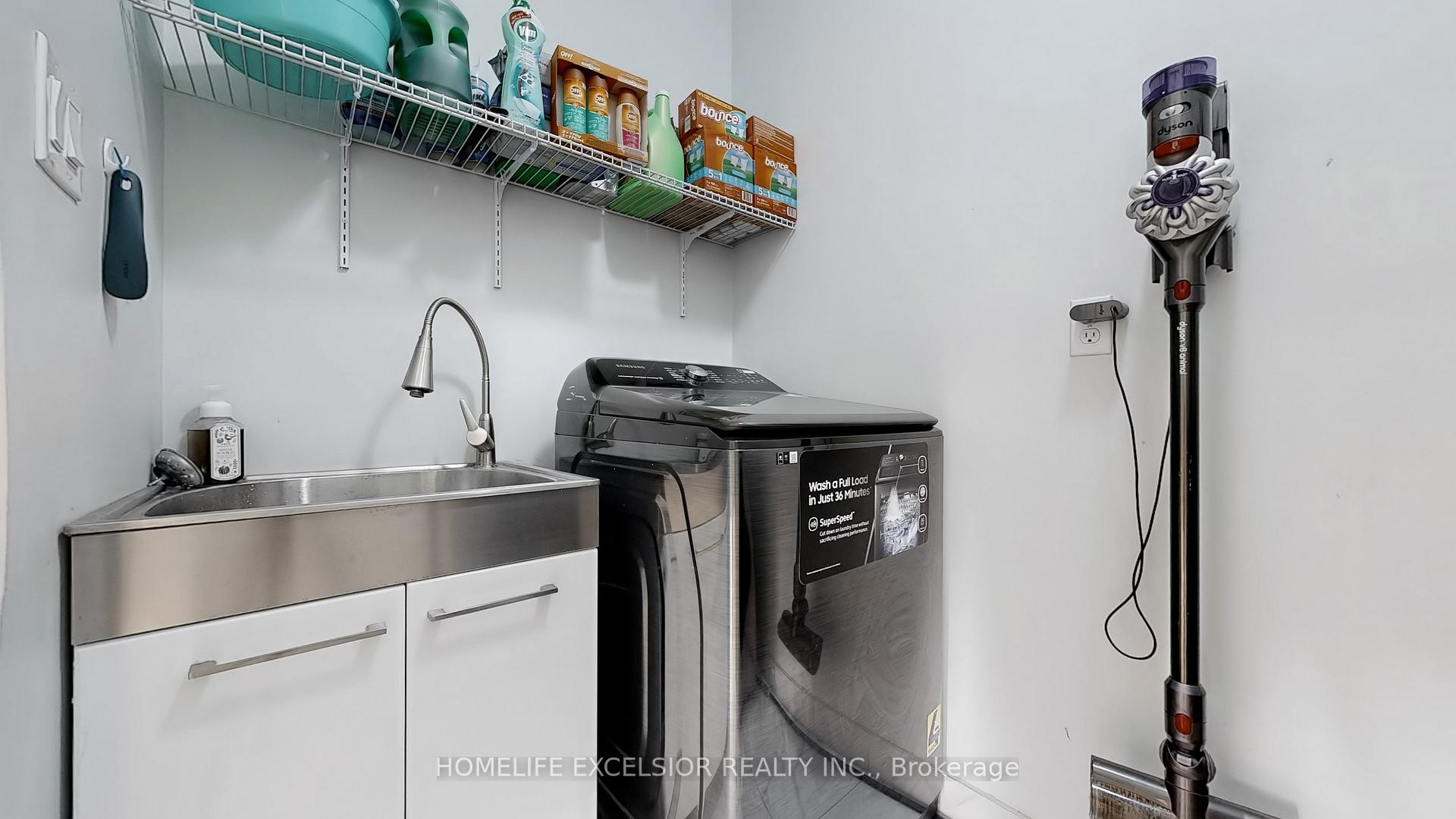 Photo 18 of 36 Cashmere Crescent, Markham, Milliken Mills East — HOMEH