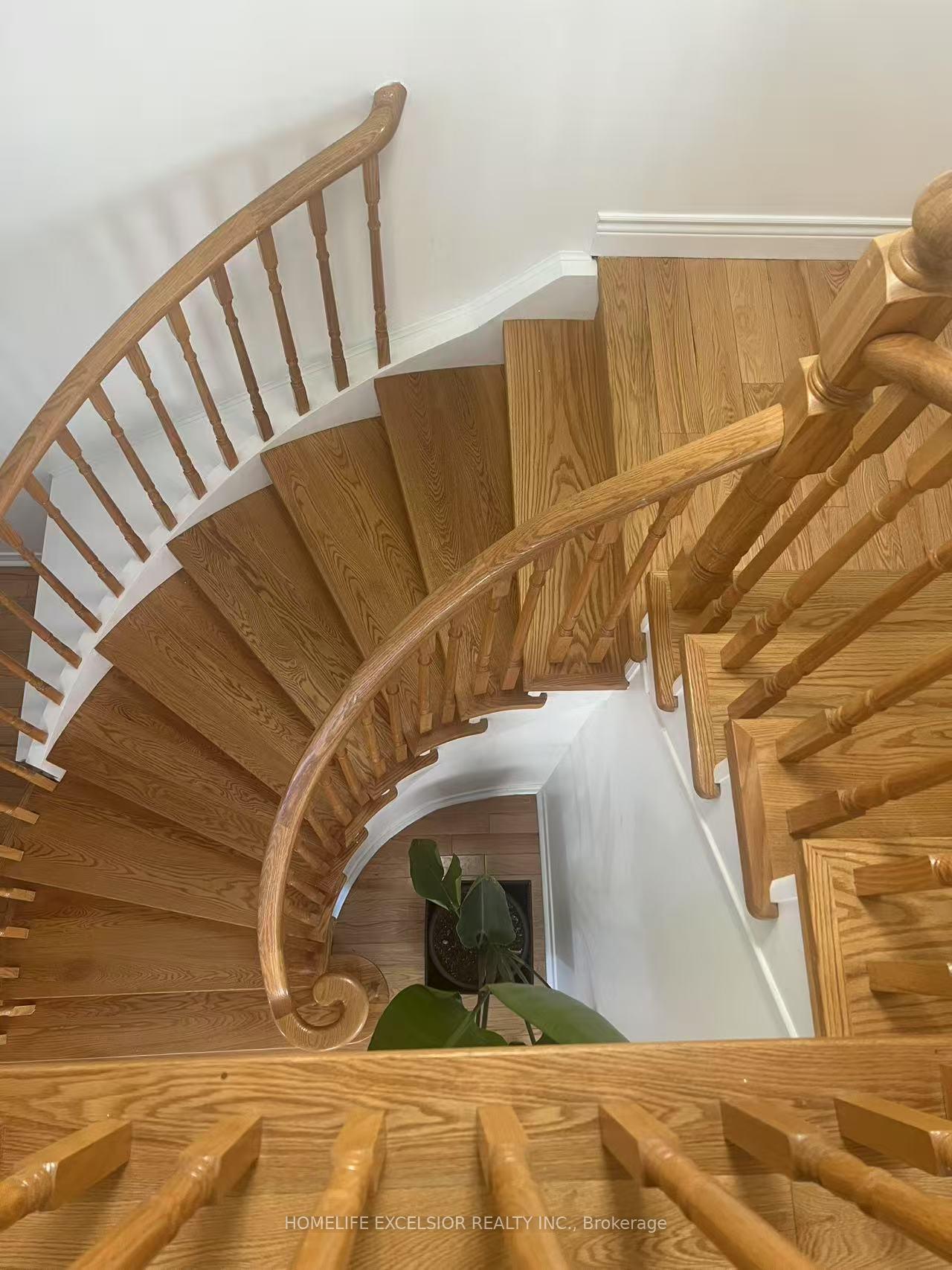 Photo 19 of 36 Cashmere Crescent, Markham, Milliken Mills East — HOMEH