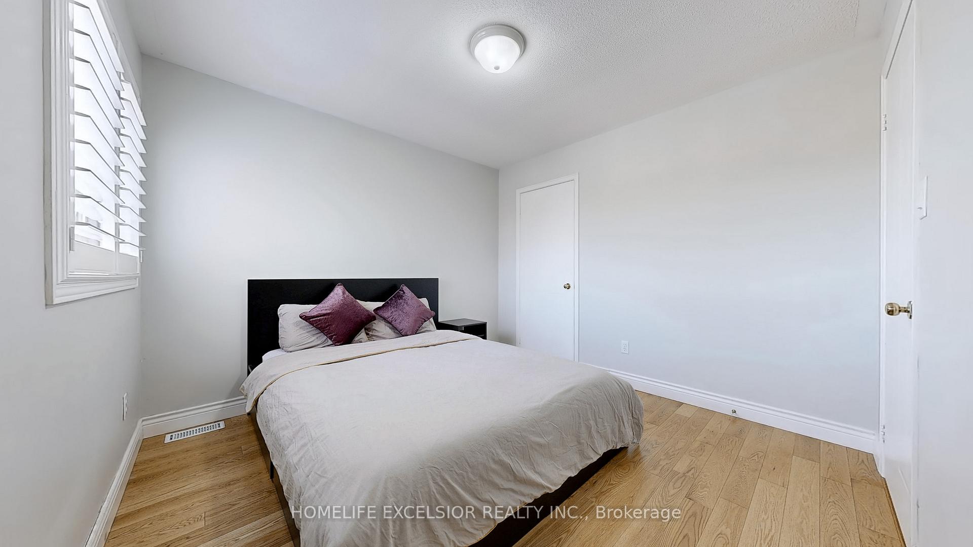 Photo 32 of 36 Cashmere Crescent, Markham, Milliken Mills East — HOMEH