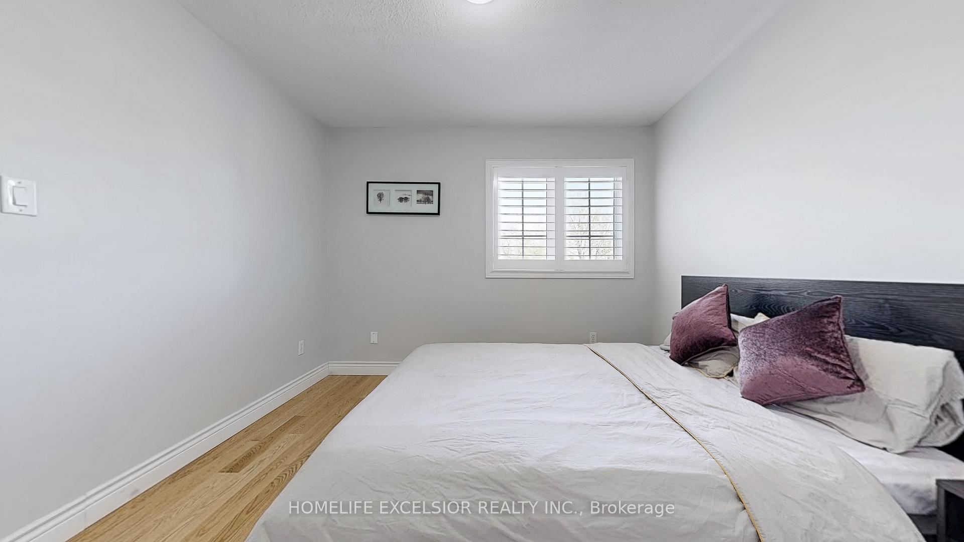 Photo 33 of 36 Cashmere Crescent, Markham, Milliken Mills East — HOMEH