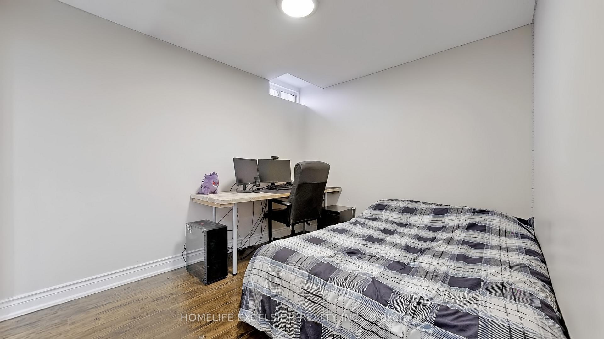 Photo 44 of 36 Cashmere Crescent, Markham, Milliken Mills East — HOMEH