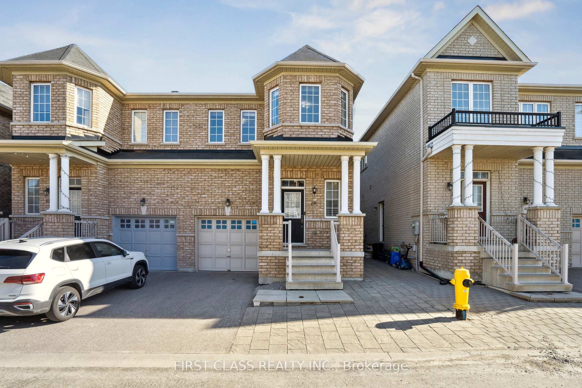 Photo 1 of 19 Jackson Eli Way, Markham, Cedarwood — HOMEH