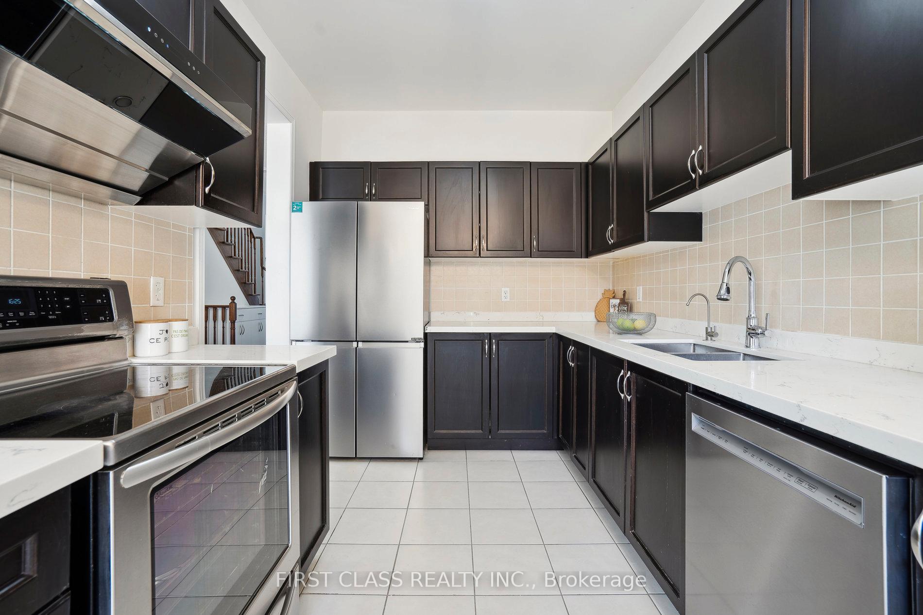 Photo 13 of 19 Jackson Eli Way, Markham, Cedarwood — HOMEH