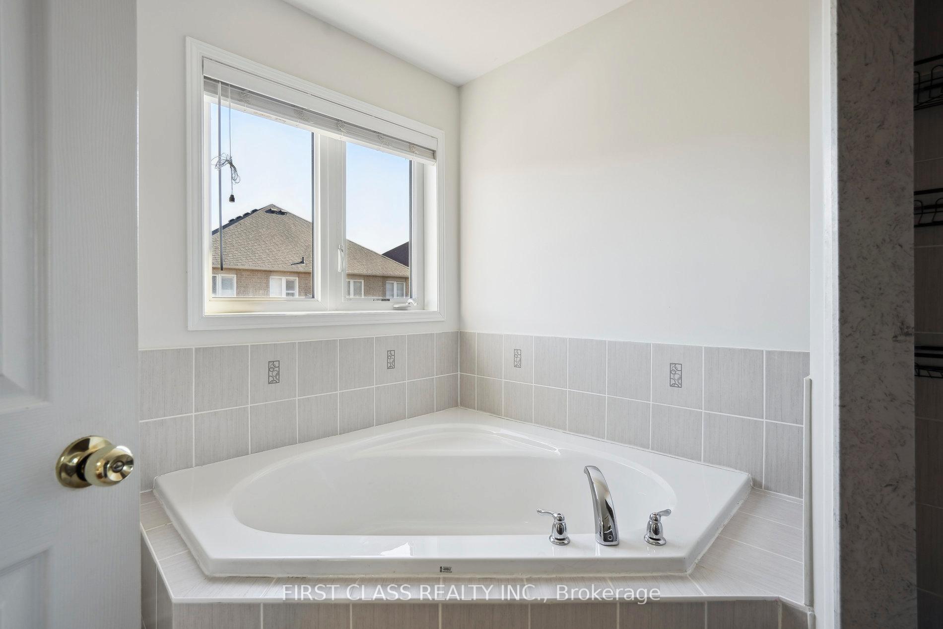 Photo 23 of 19 Jackson Eli Way, Markham, Cedarwood — HOMEH