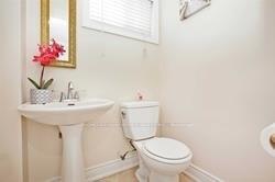 Photo 8 of 65 Foxglove Court, Markham, Unionville — HOMEH