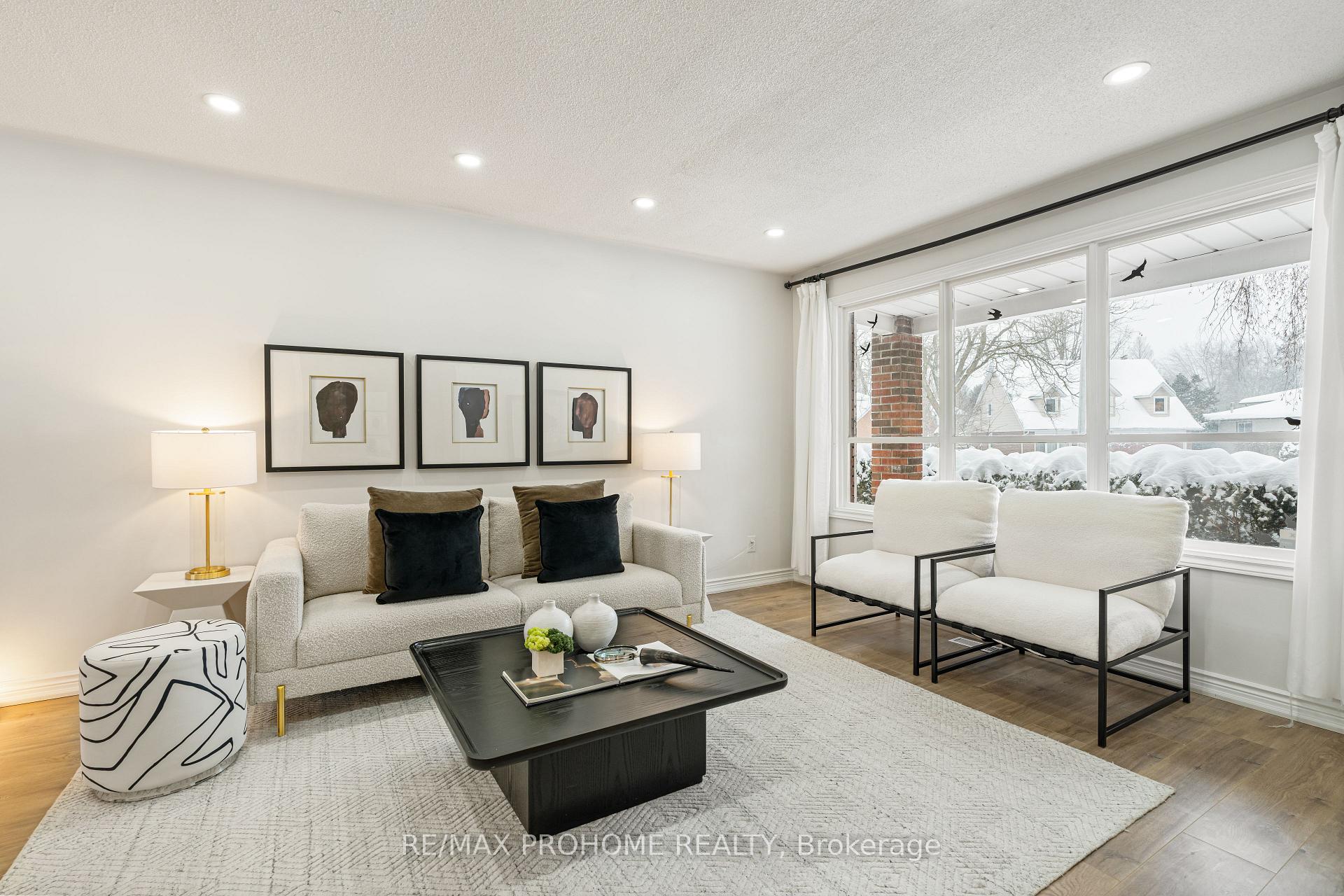 Photo 9 of 7 Shadbolt Court, Markham, Unionville — HOMEH