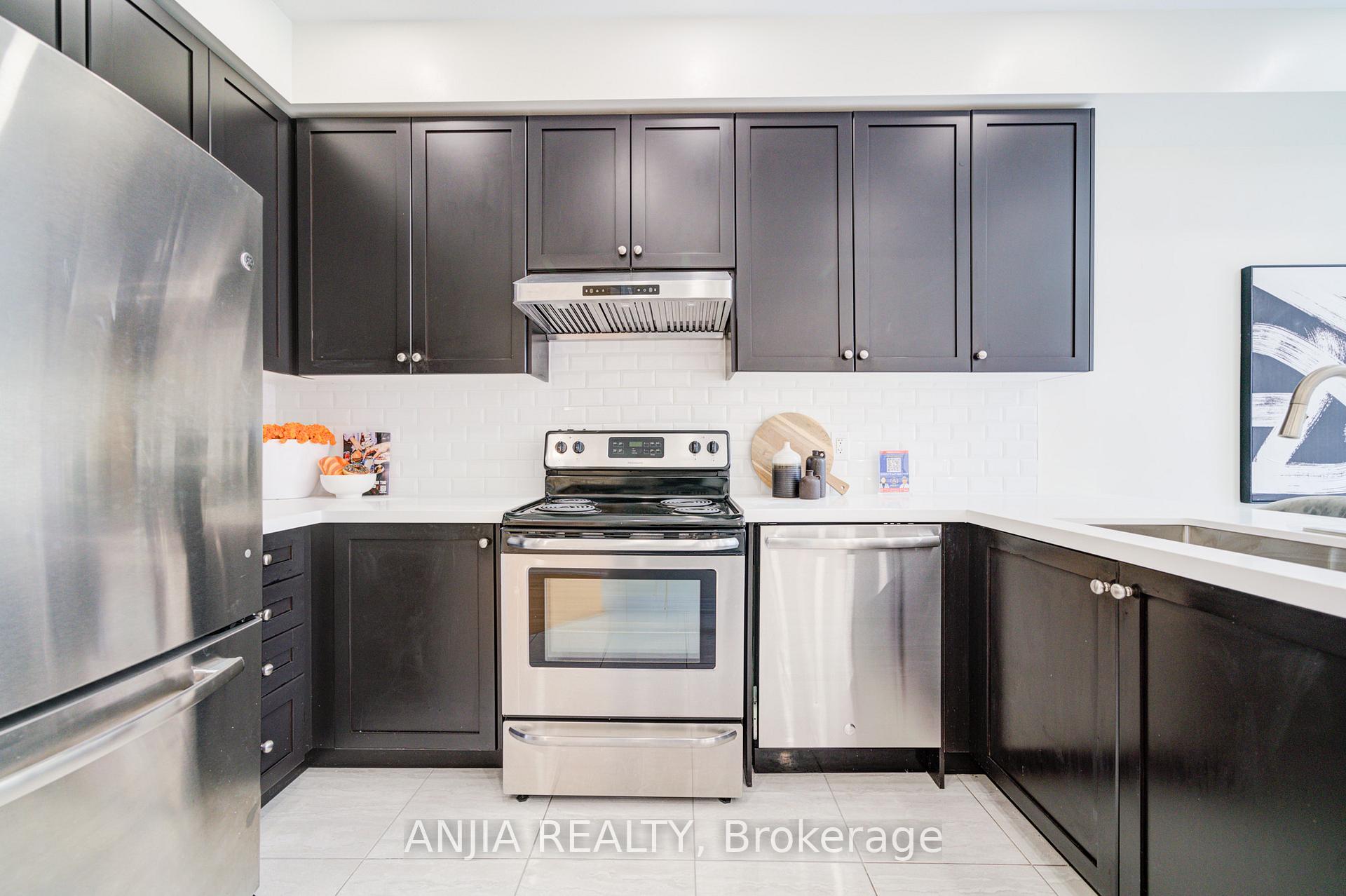 Photo 20 of 8 Wagner Drive, Markham, Berczy — HOMEH