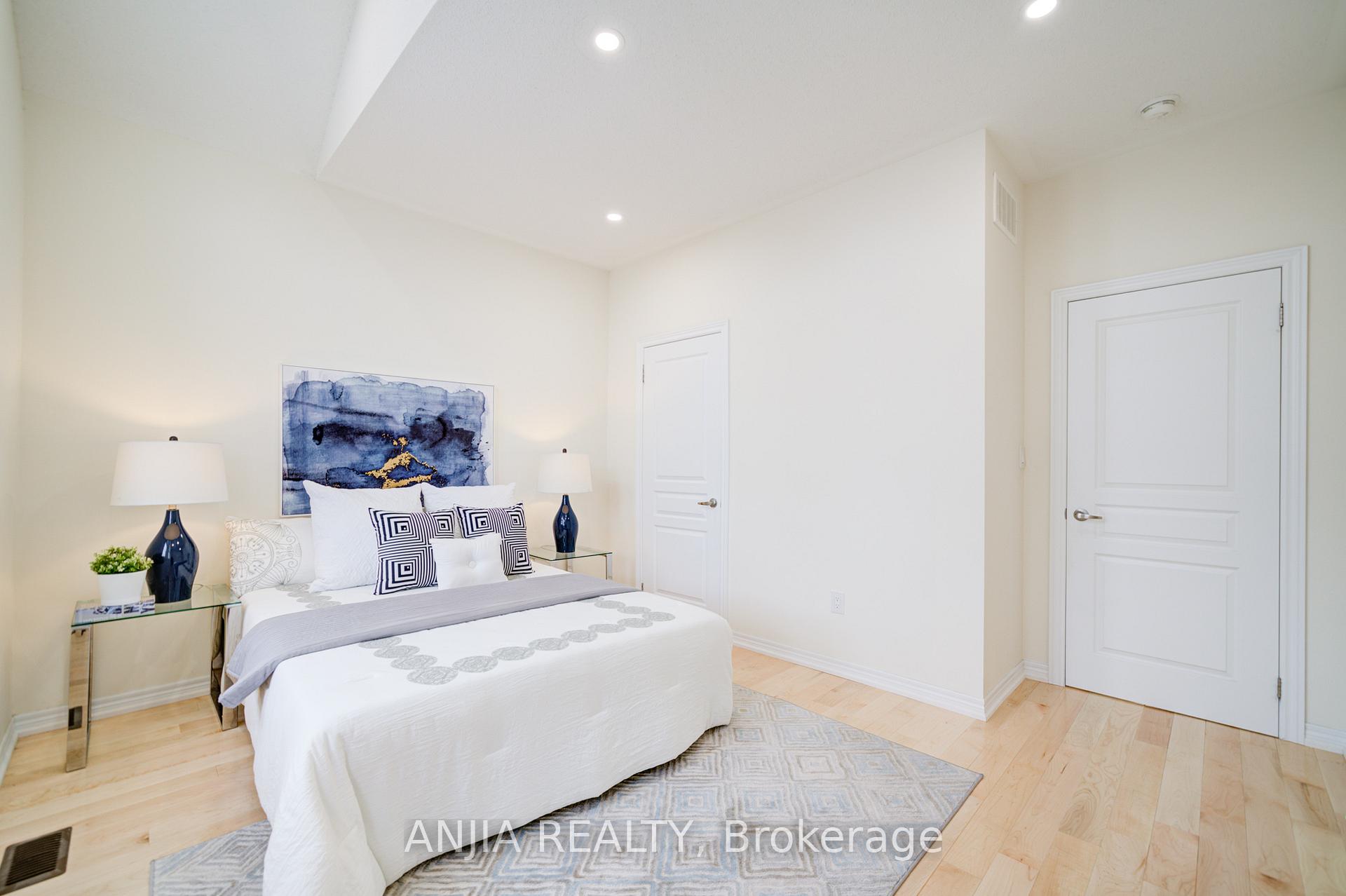 Photo 24 of 8 Wagner Drive, Markham, Berczy — HOMEH