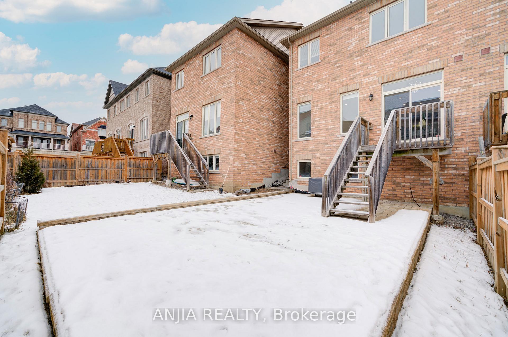 Photo 36 of 8 Wagner Drive, Markham, Berczy — HOMEH