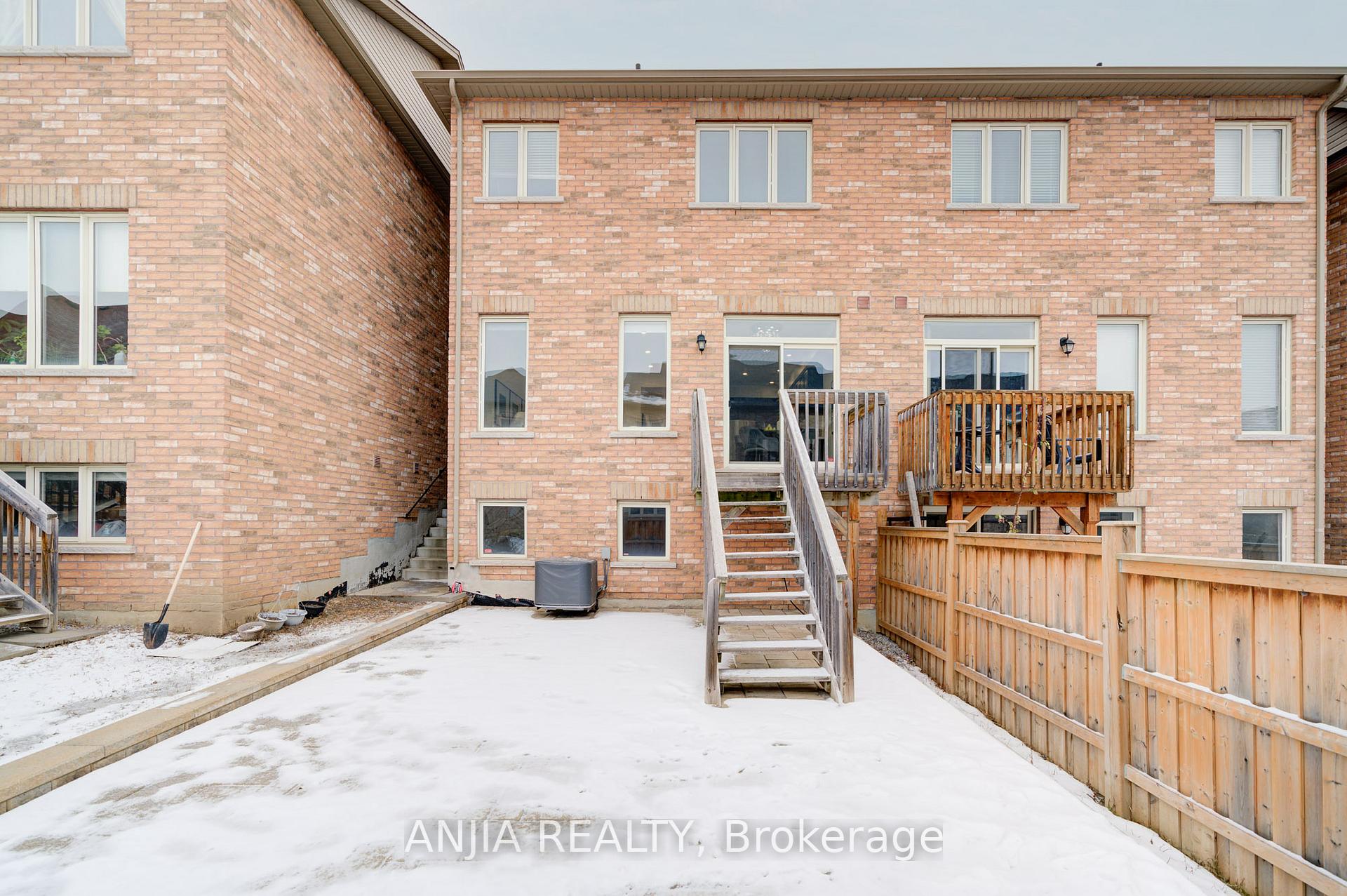 Photo 37 of 8 Wagner Drive, Markham, Berczy — HOMEH