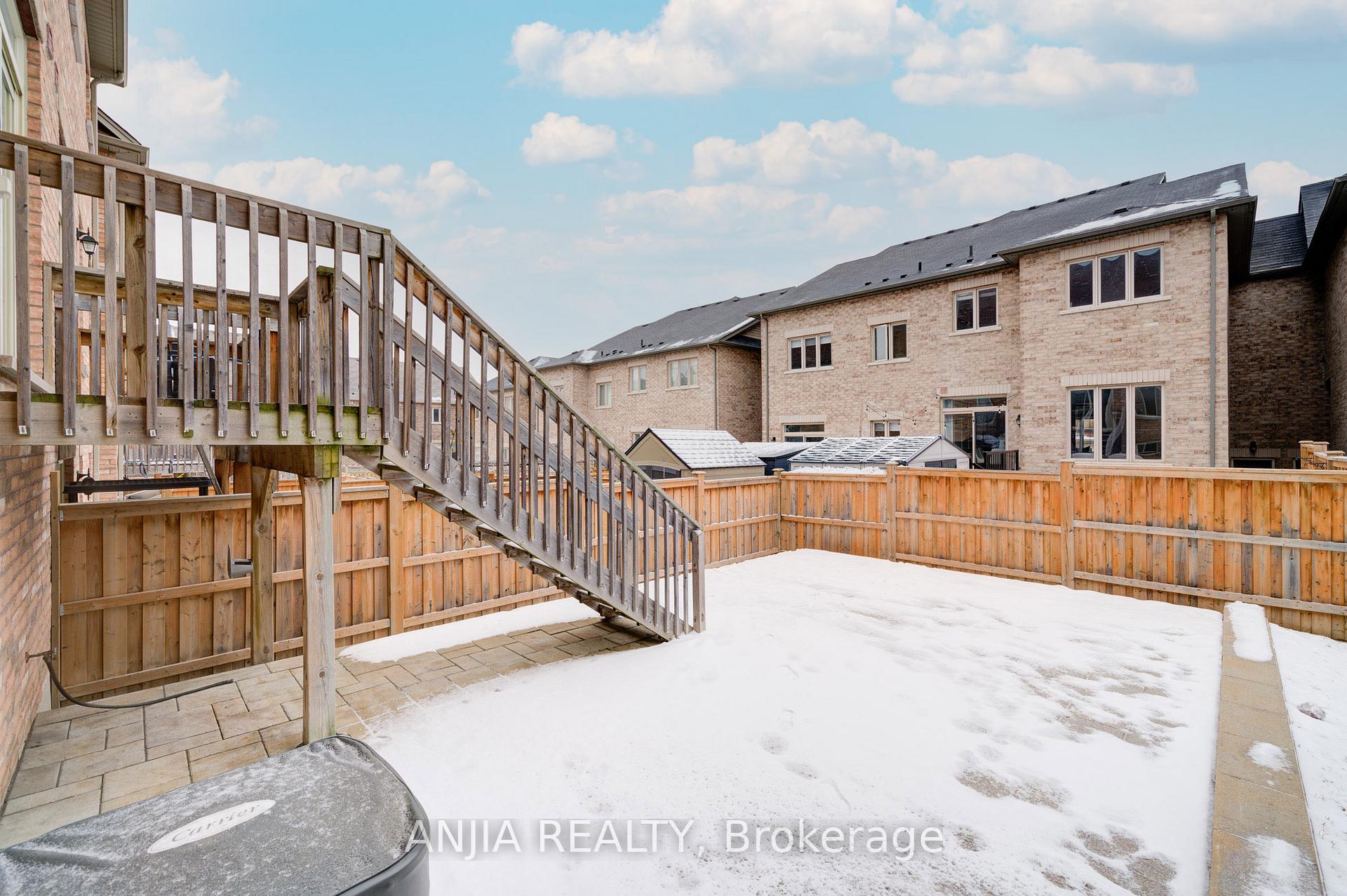 Photo 40 of 8 Wagner Drive, Markham, Berczy — HOMEH