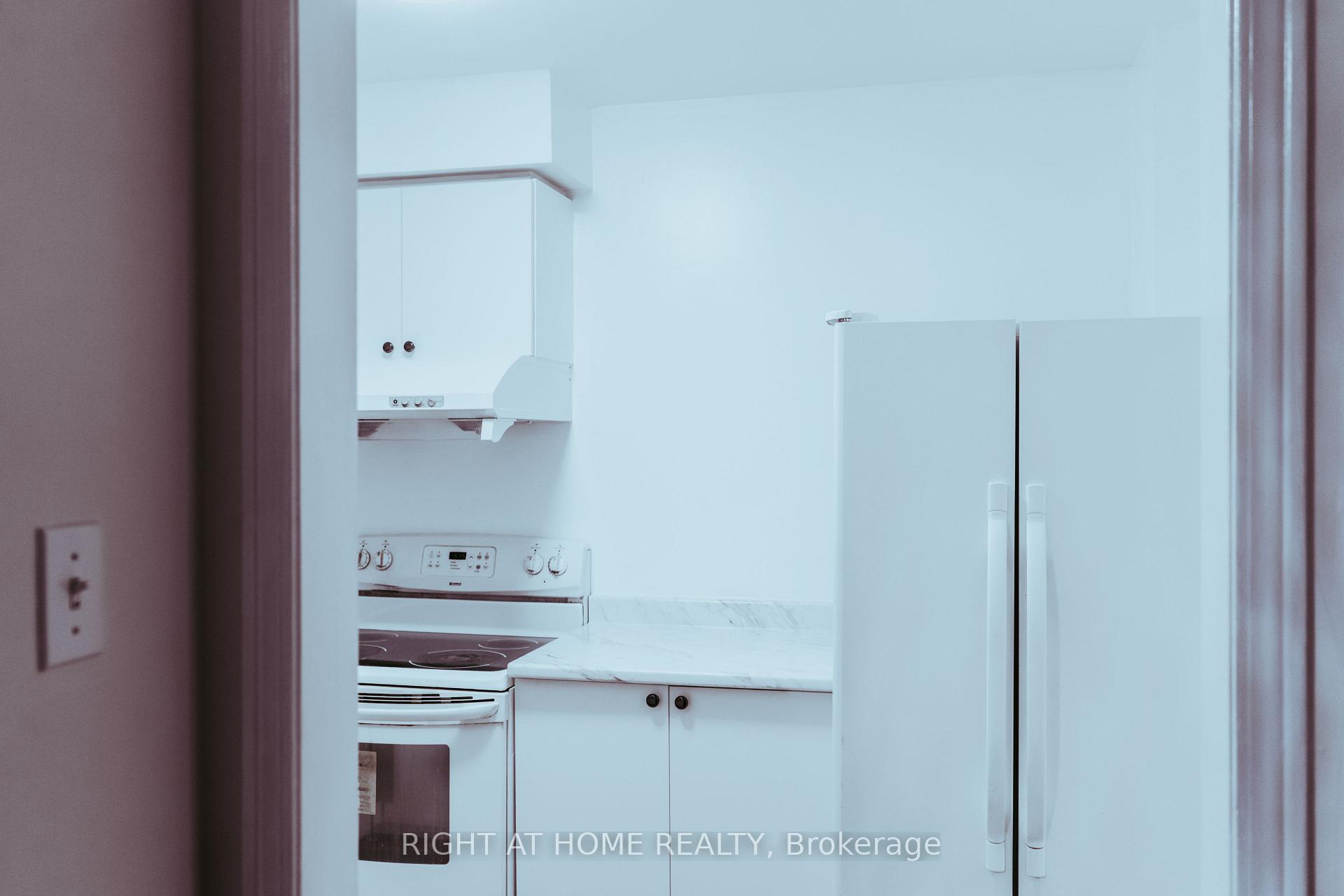 Photo 9 of 84 Laguna Crescent, Markham, Middlefield — HOMEH