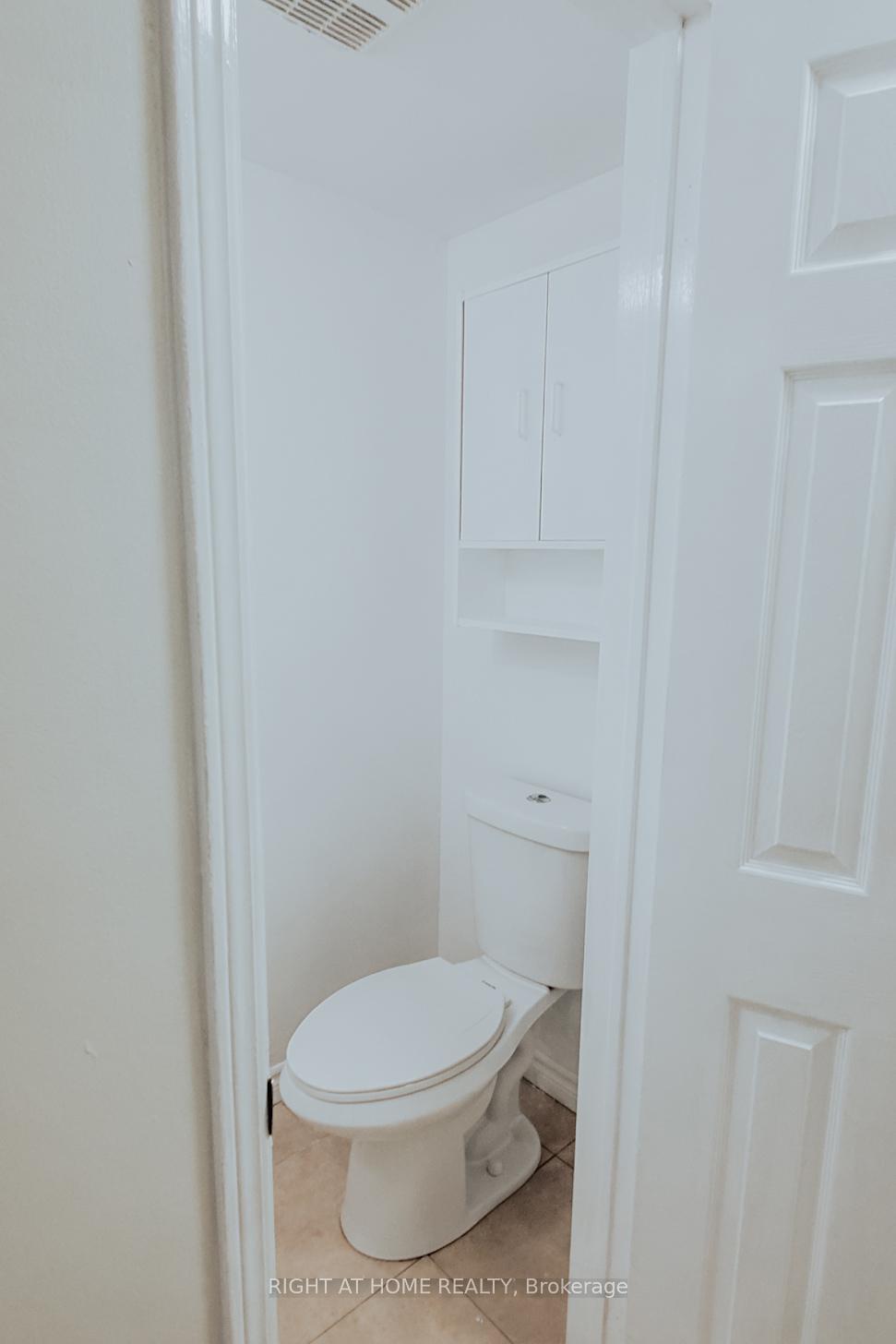 Photo 10 of 84 Laguna Crescent, Markham, Middlefield — HOMEH