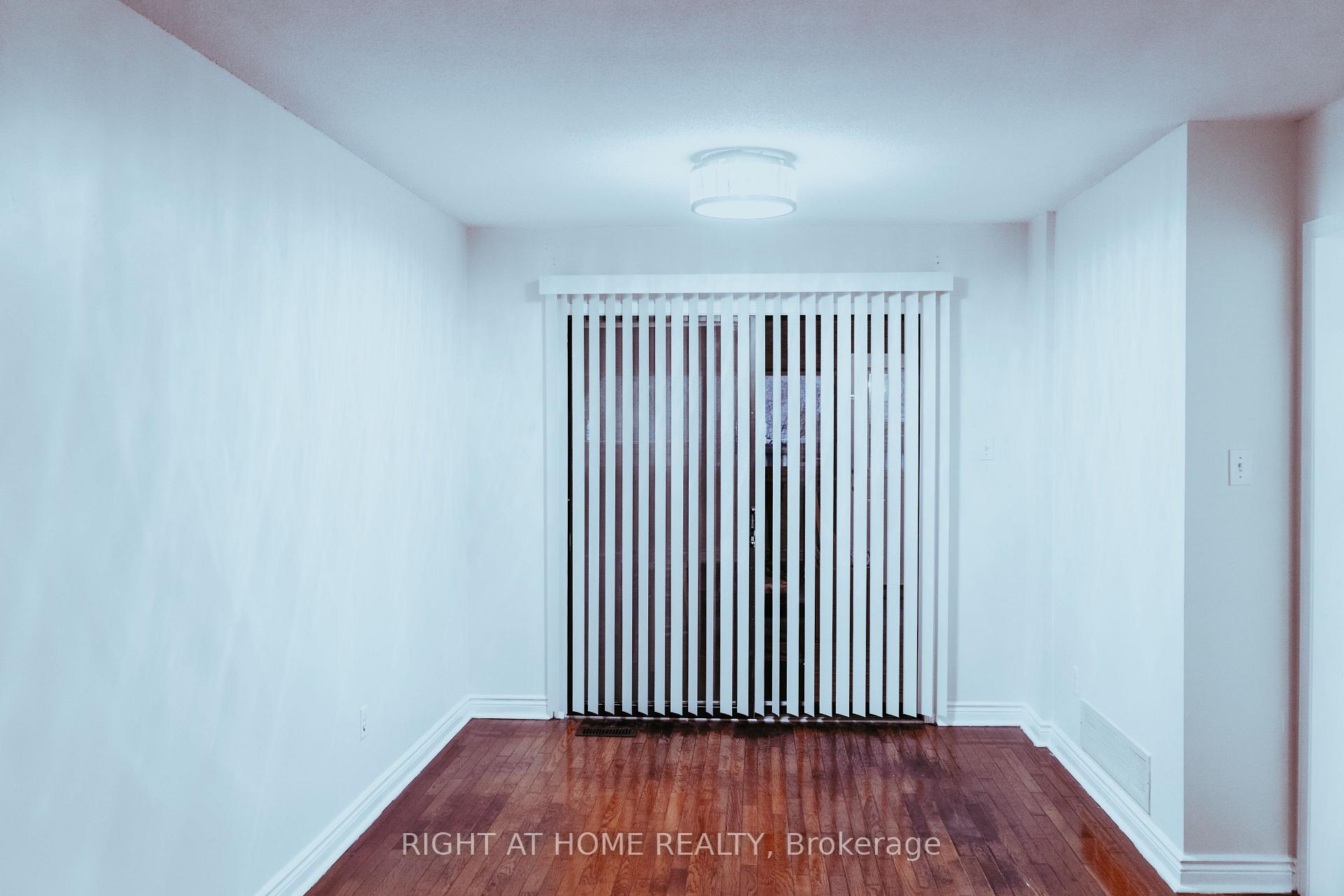 Photo 13 of 84 Laguna Crescent, Markham, Middlefield — HOMEH