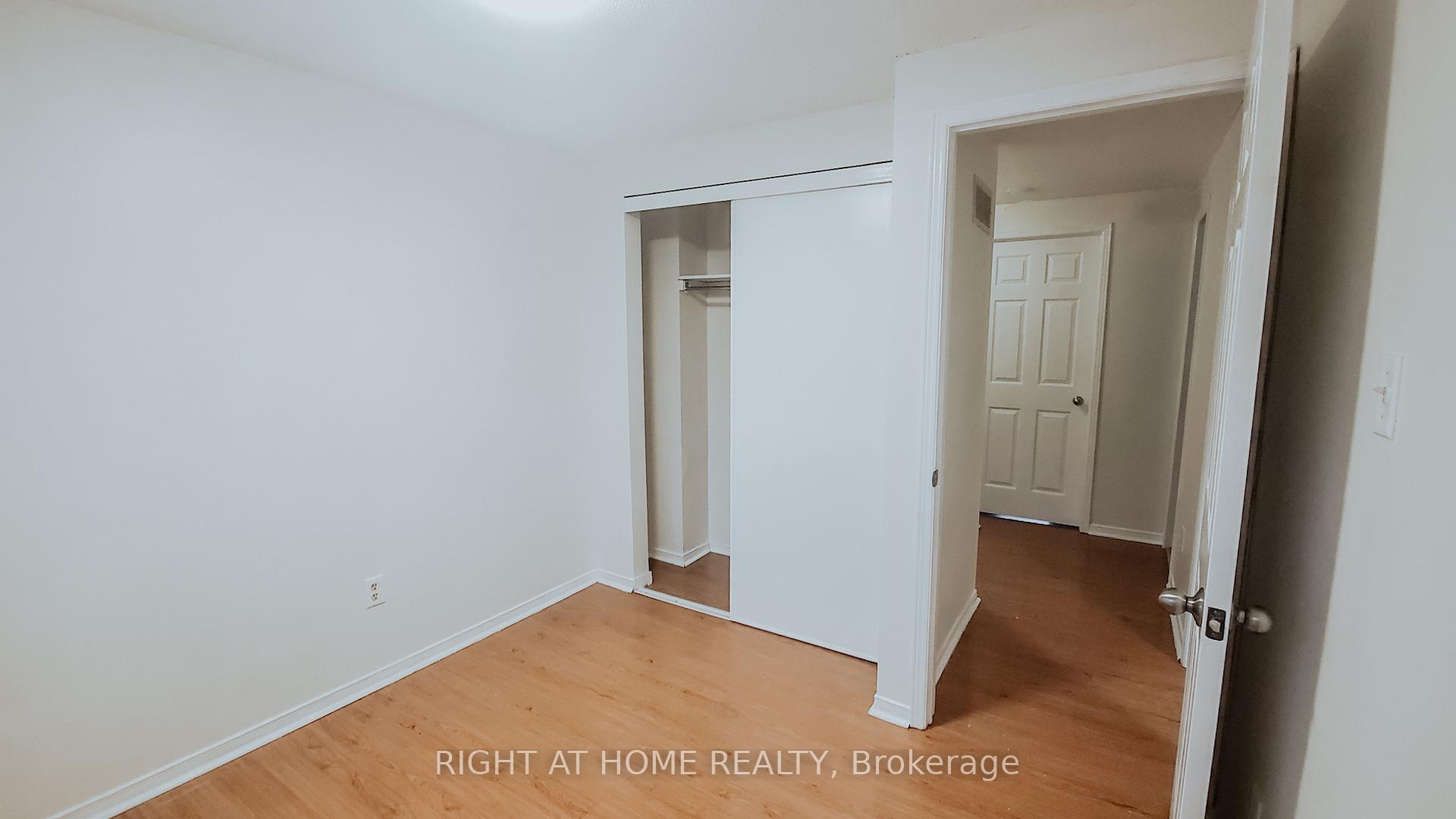 Photo 14 of 84 Laguna Crescent, Markham, Middlefield — HOMEH