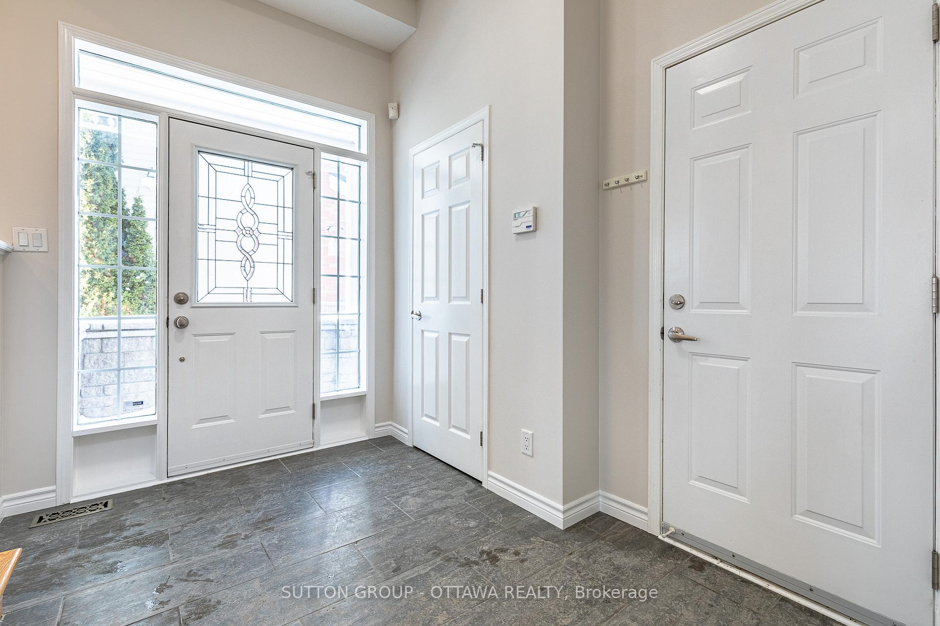 Photo 4 of 170 Insmill Crescent, Ottawa, Kanata - Kanata Lakes/Heritage Hills — HOMEH