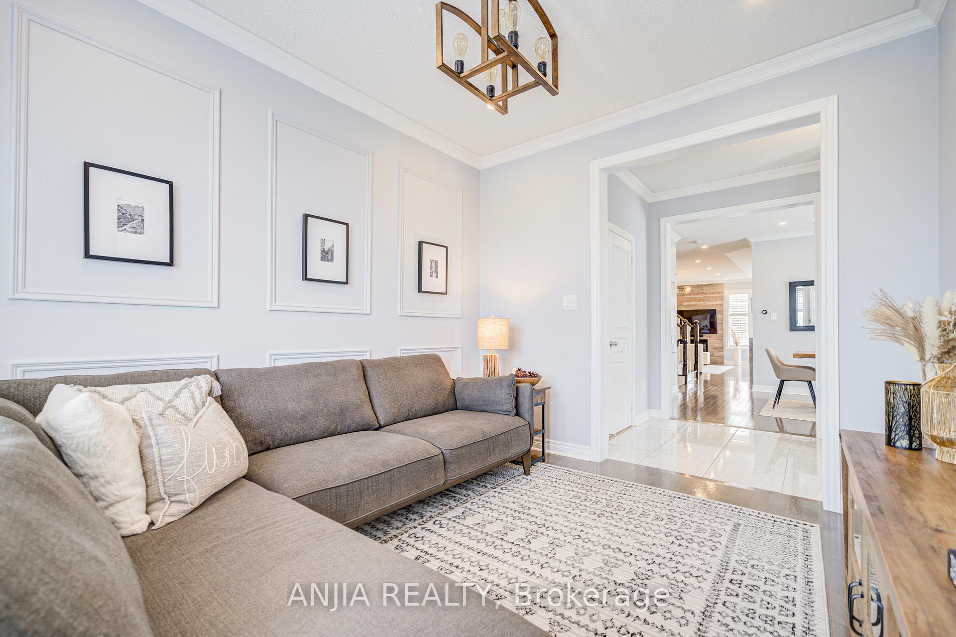 Photo 5 of 34 Frederick Stamm Crescent, Markham, Berczy — HOMEH