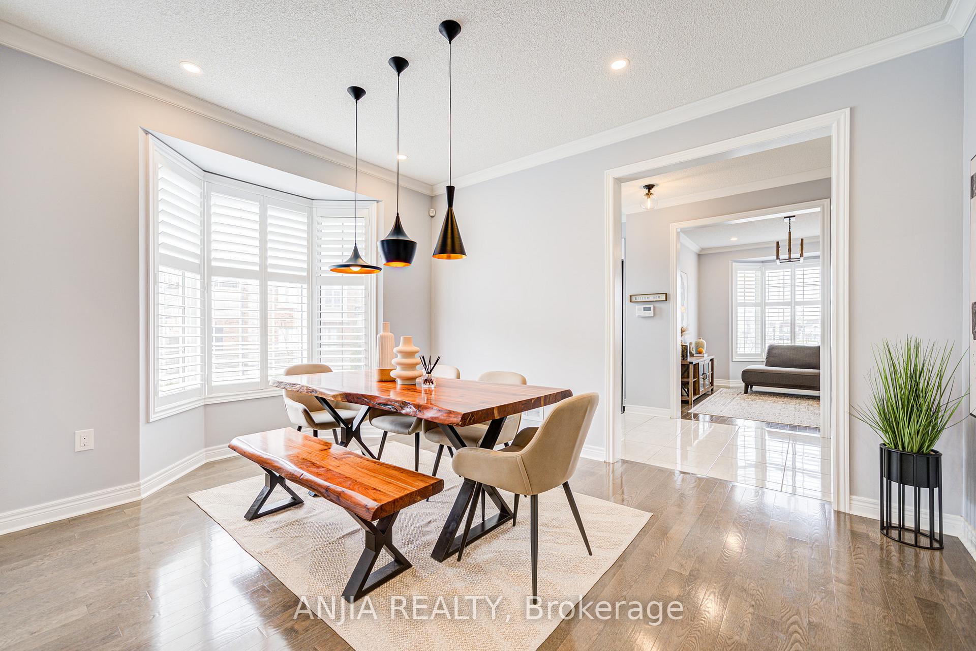 Photo 8 of 34 Frederick Stamm Crescent, Markham, Berczy — HOMEH