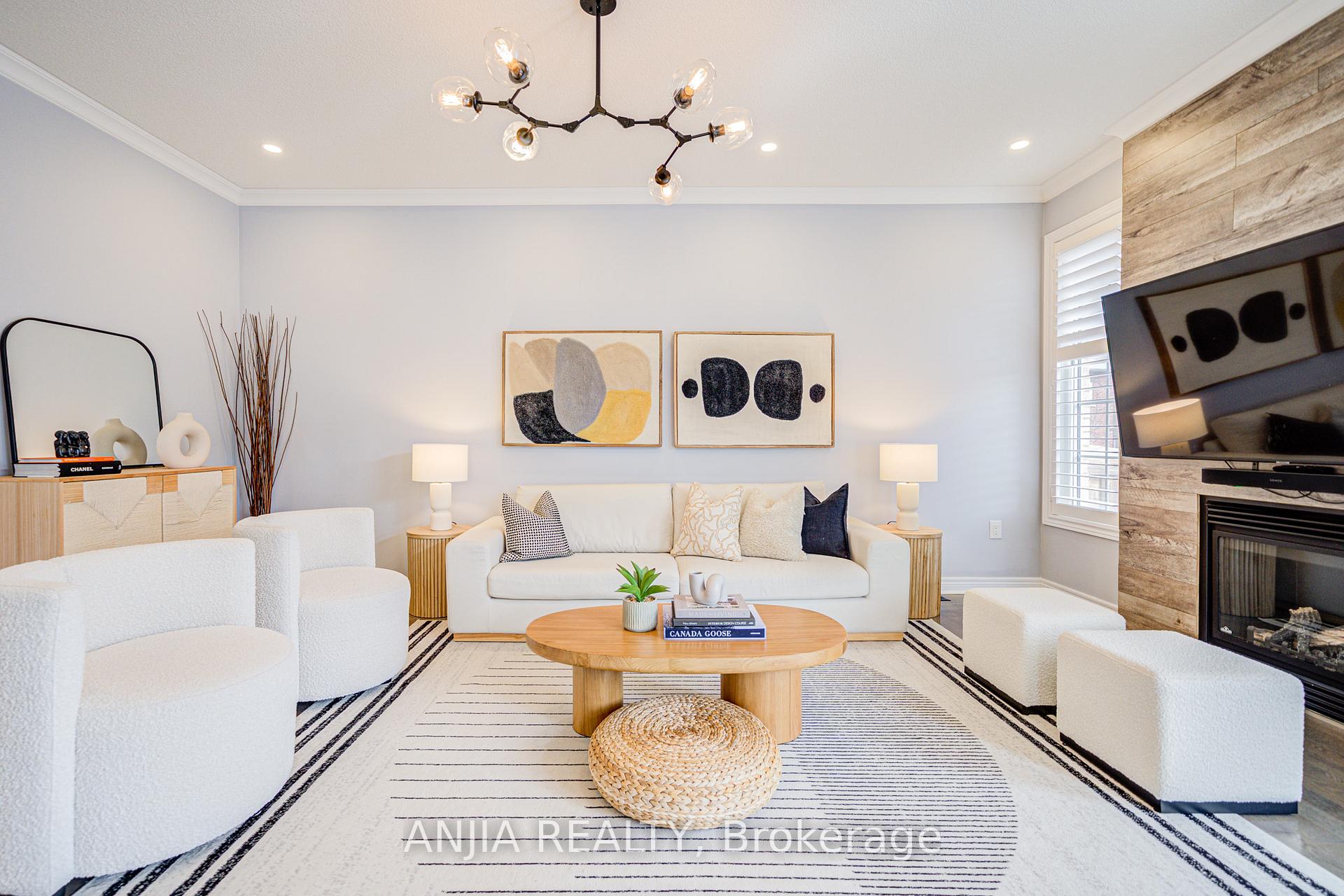 Photo 11 of 34 Frederick Stamm Crescent, Markham, Berczy — HOMEH