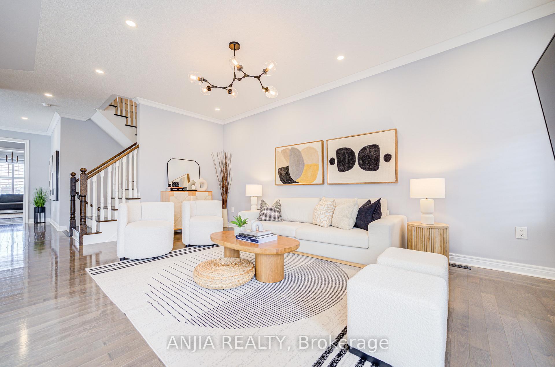 Photo 12 of 34 Frederick Stamm Crescent, Markham, Berczy — HOMEH