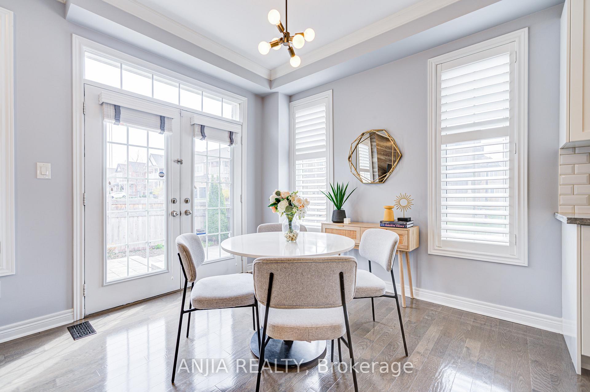 Photo 14 of 34 Frederick Stamm Crescent, Markham, Berczy — HOMEH