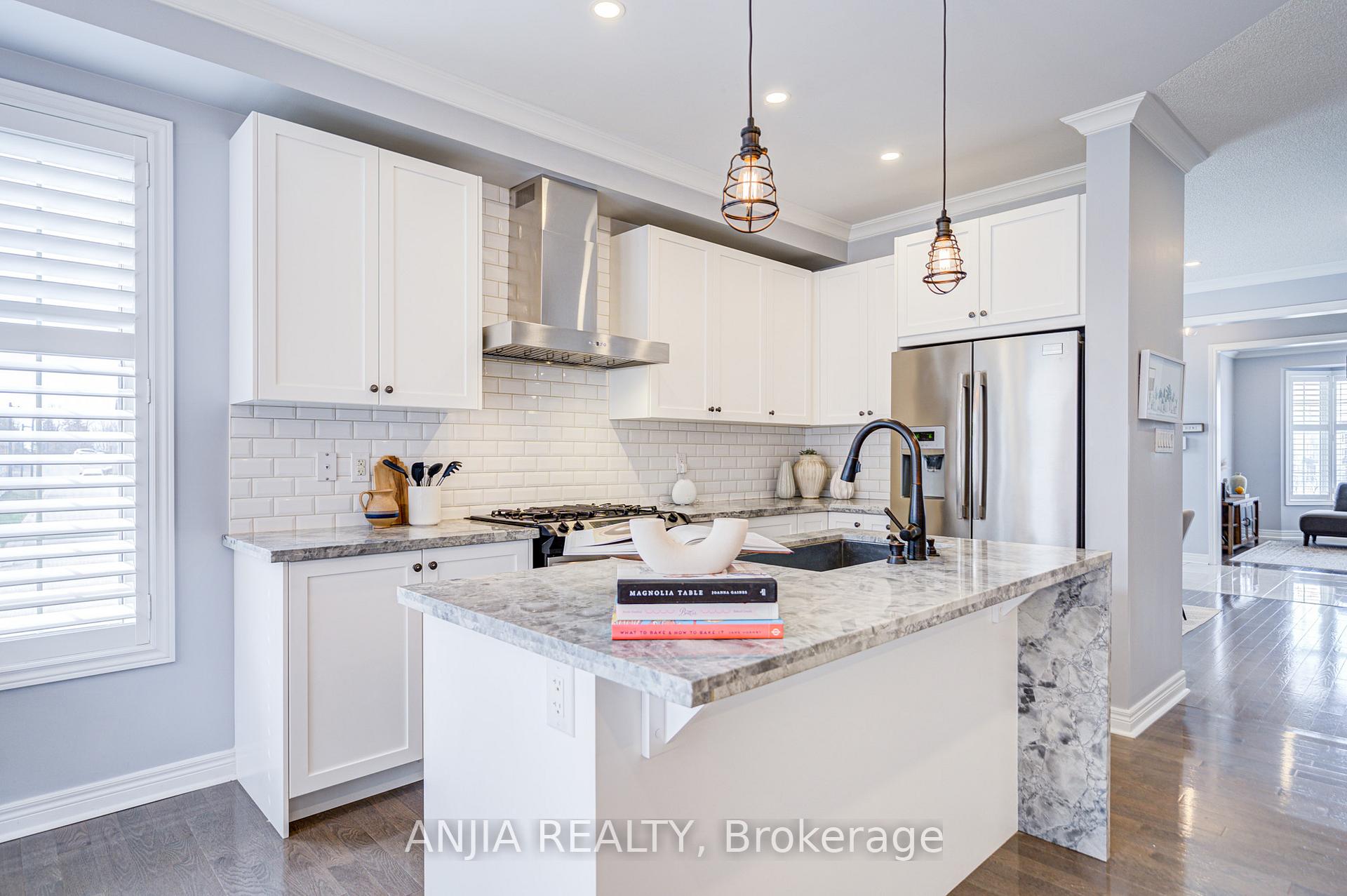 Photo 19 of 34 Frederick Stamm Crescent, Markham, Berczy — HOMEH