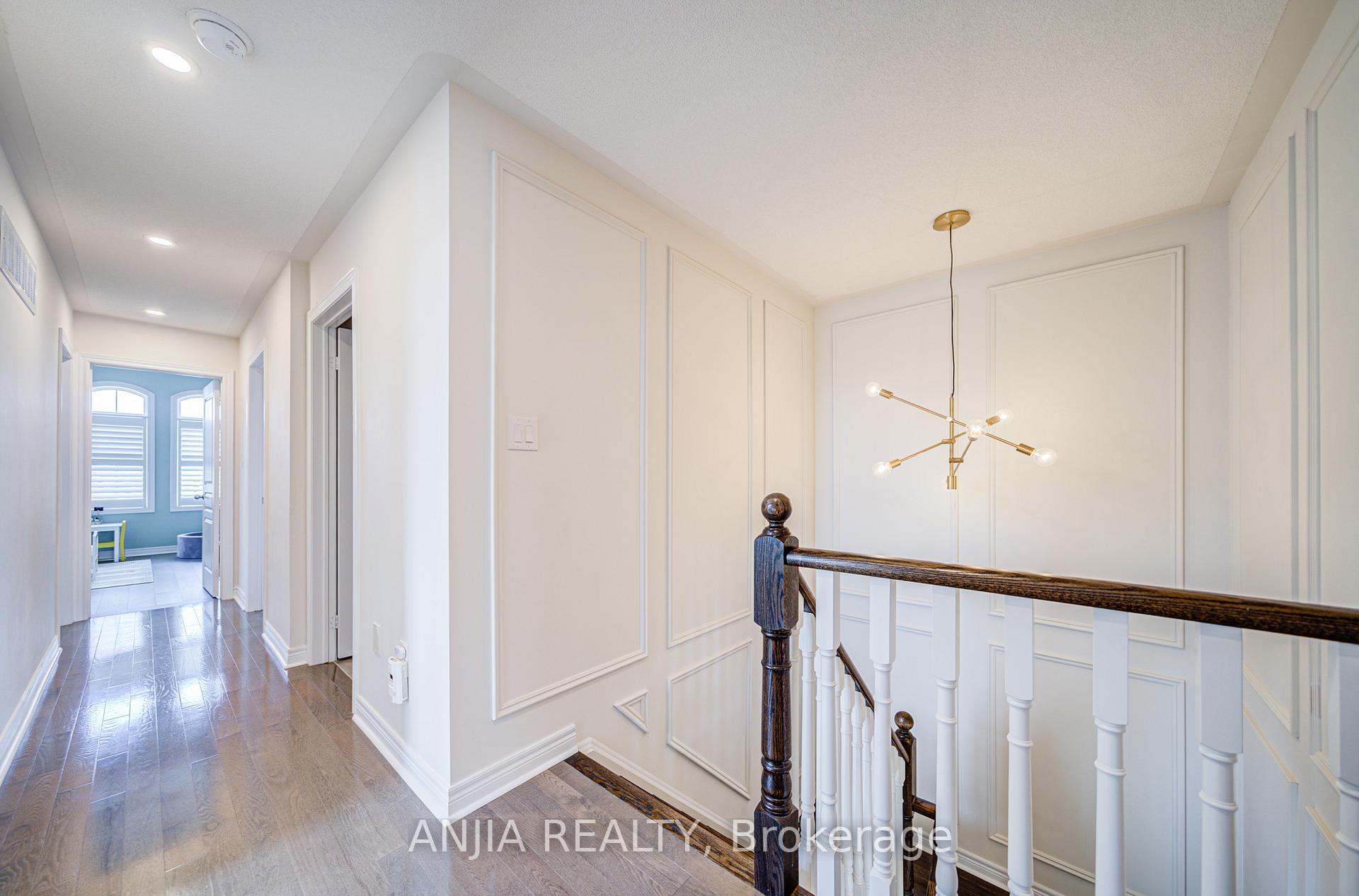 Photo 21 of 34 Frederick Stamm Crescent, Markham, Berczy — HOMEH