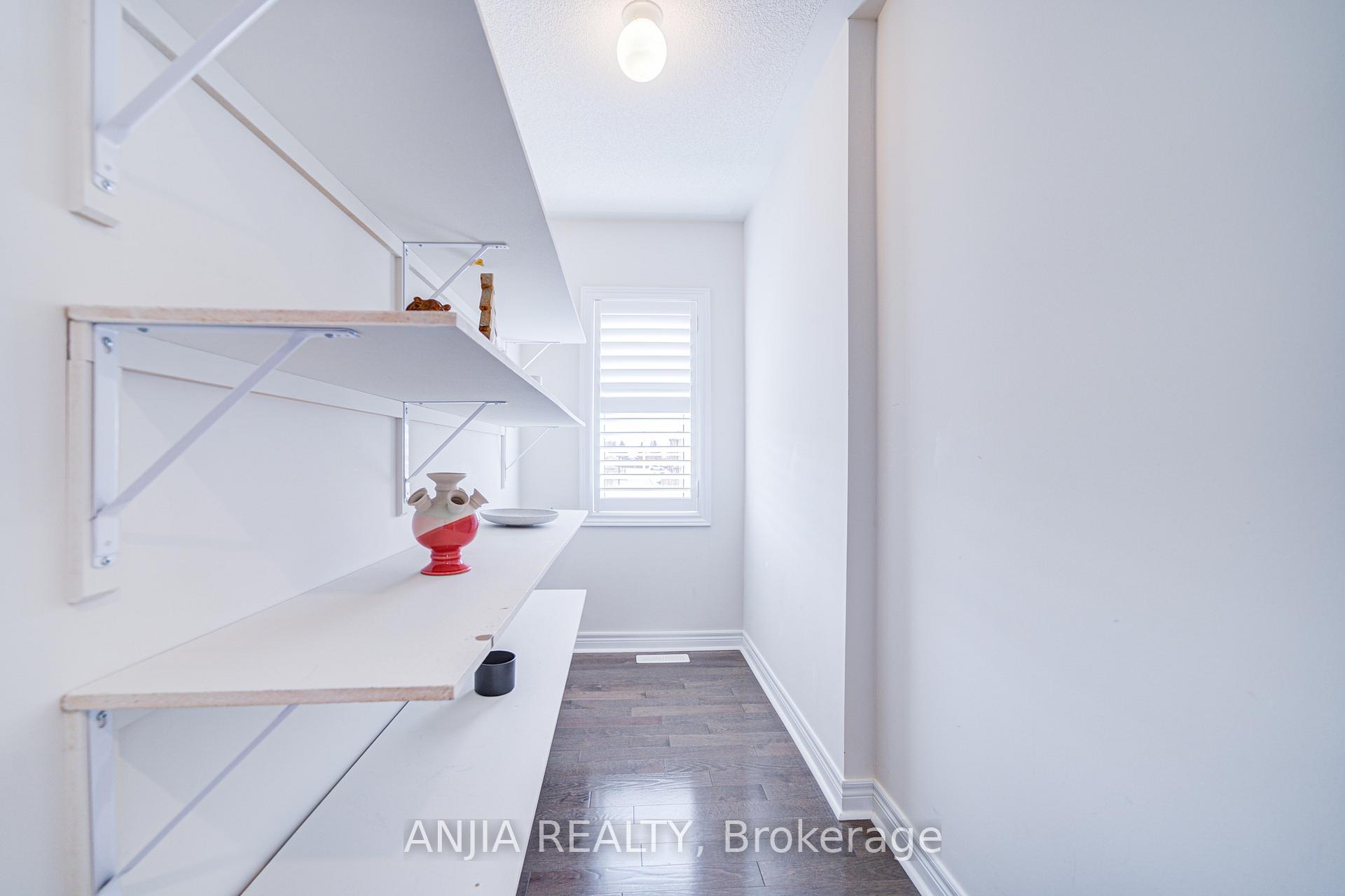 Photo 30 of 34 Frederick Stamm Crescent, Markham, Berczy — HOMEH