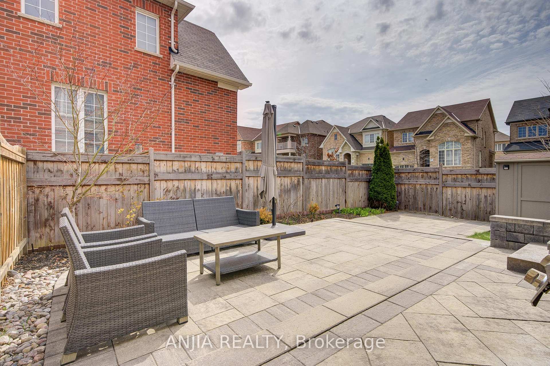 Photo 48 of 34 Frederick Stamm Crescent, Markham, Berczy — HOMEH