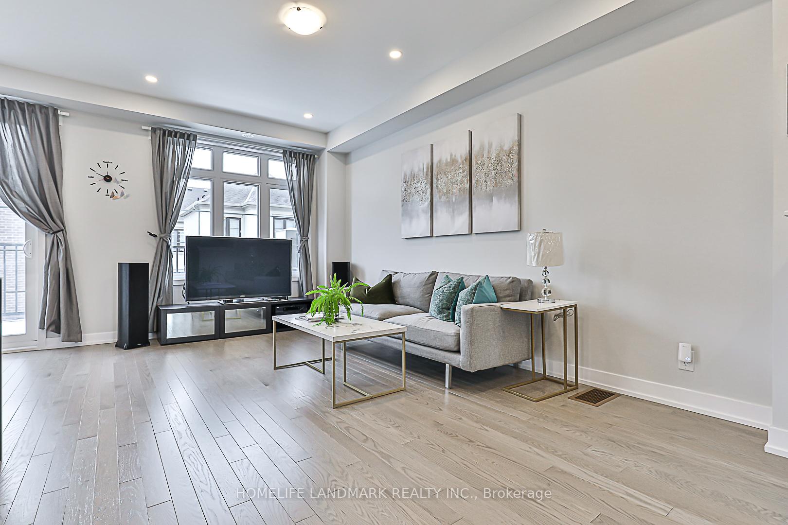 Photo 15 of 20 Percy Rye Avenue, Markham, Angus Glen — HOMEH