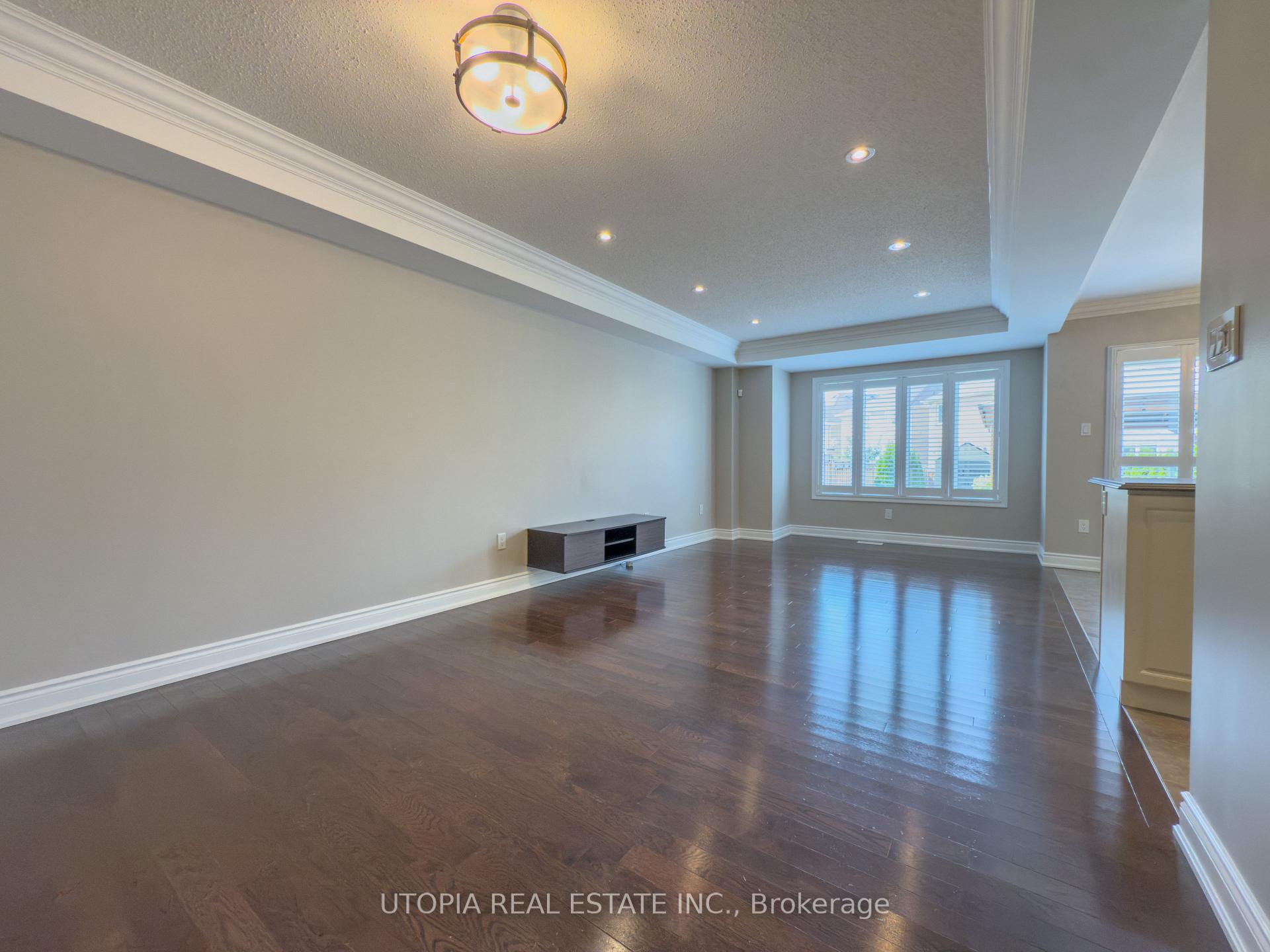 Photo 10 of 259 Mortimer Crescent, Milton, Harrison — HOMEH